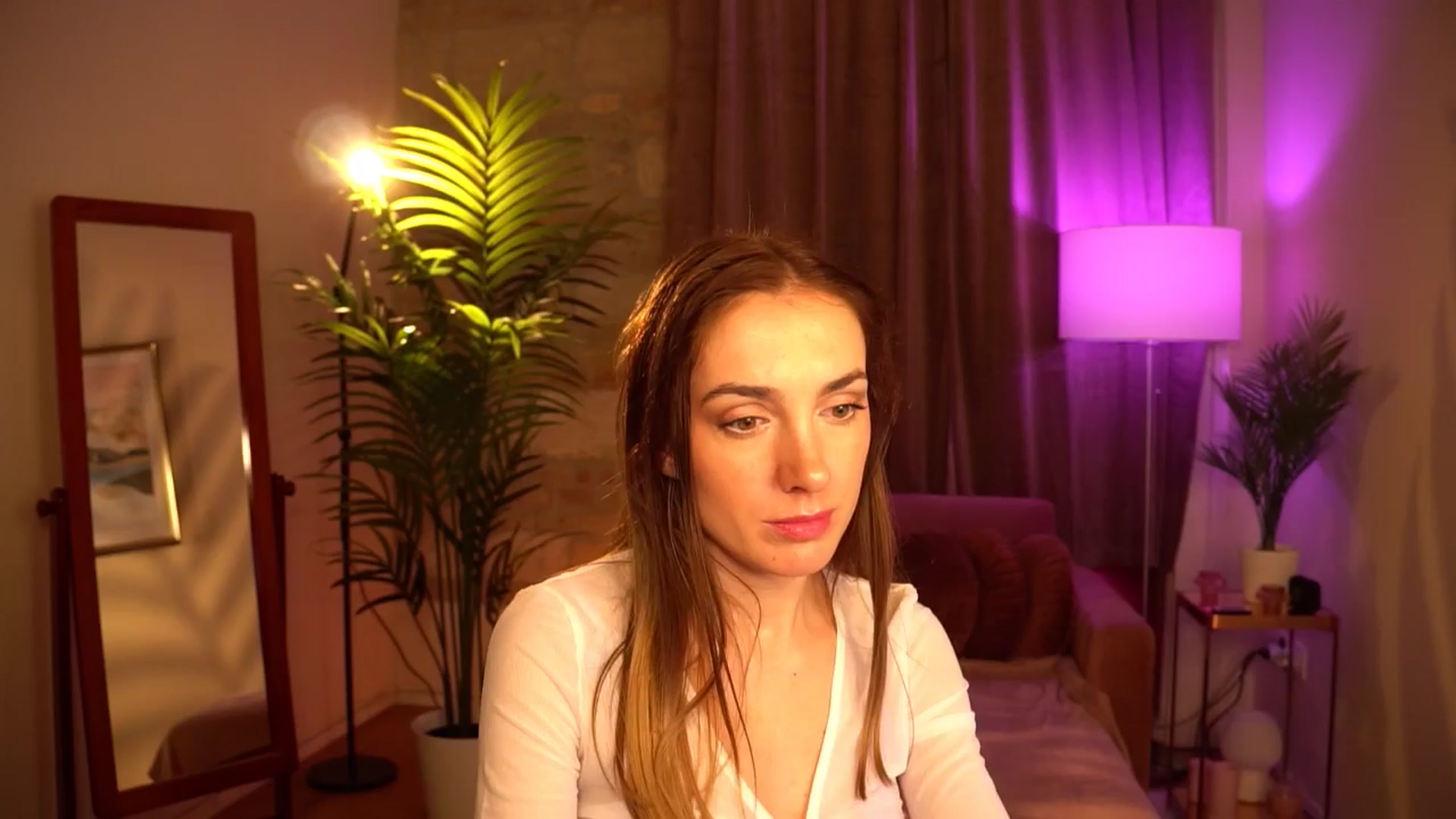 Gallery image thumbnail from Innocent_Lea's myfreecams stream on, 04/11/2024, 20:01 image 15 of 20