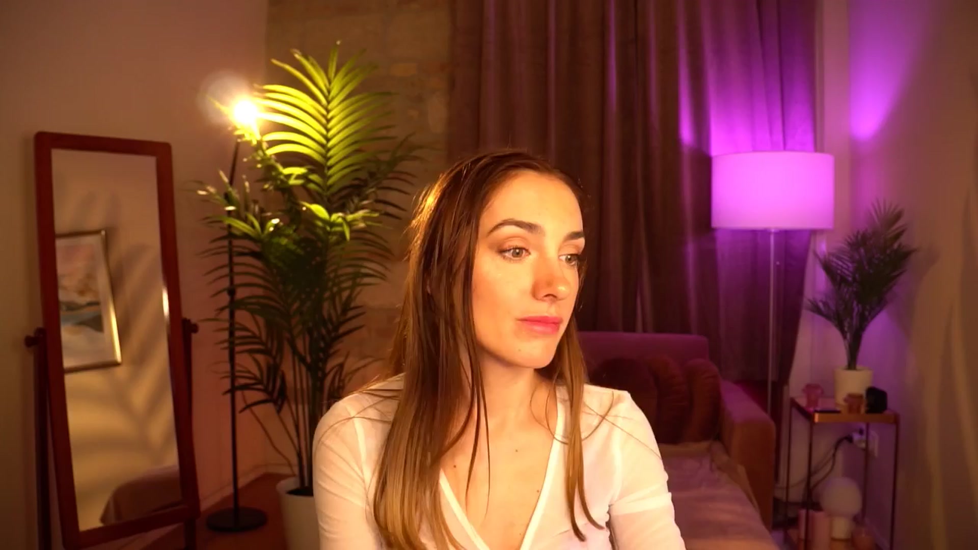 Gallery image thumbnail from Innocent_Lea's myfreecams stream on, 04/11/2024, 20:01 image 5 of 20