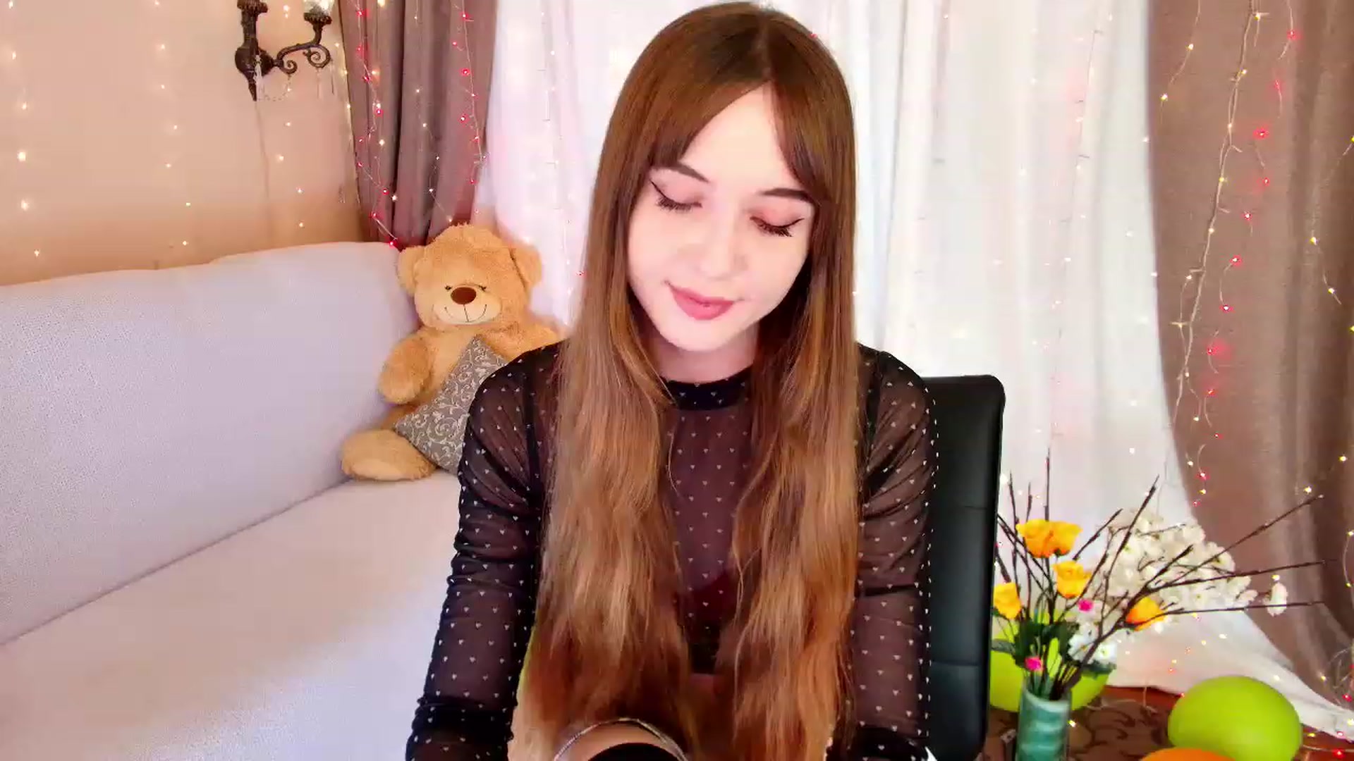 Gallery image thumbnail from Innocent_Soul's myfreecams stream on, 11/14/2022, 17:03 image 3 of 20