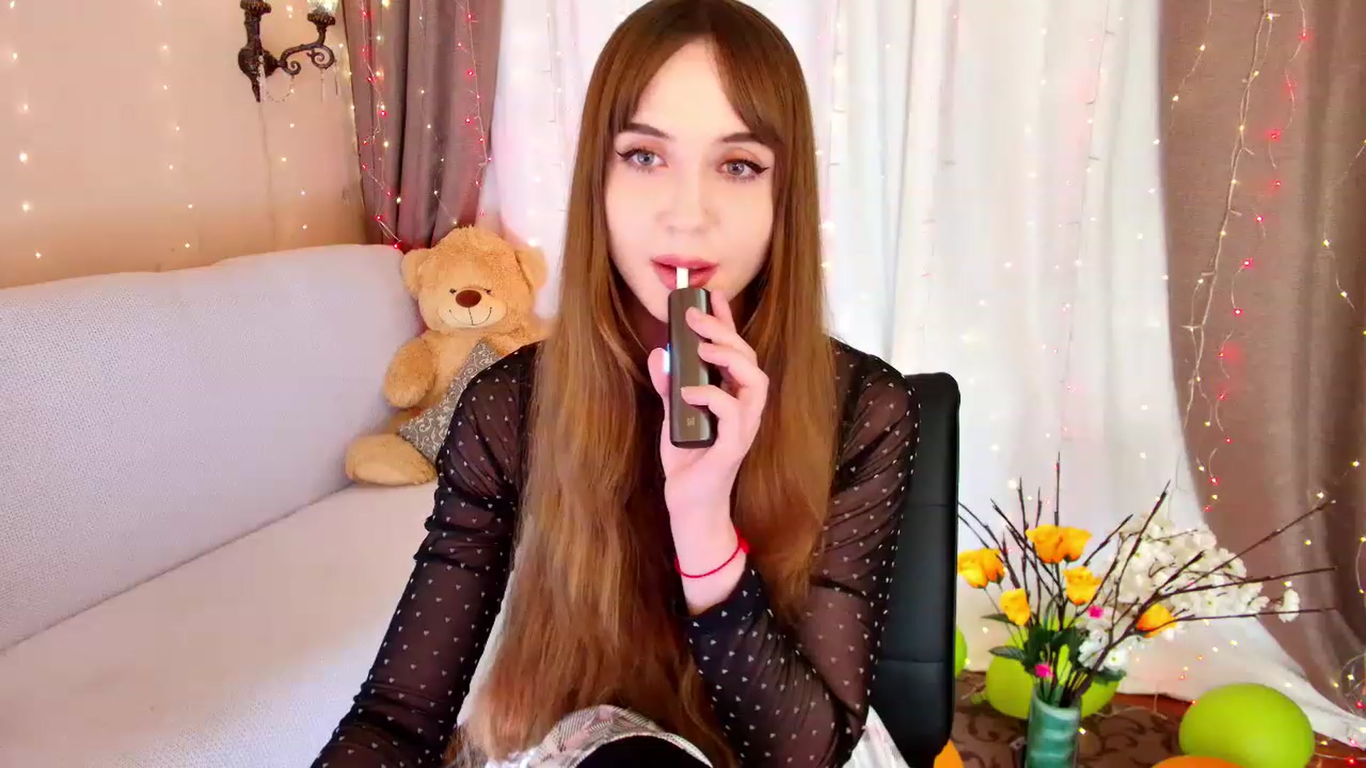 Gallery image thumbnail from Innocent_Soul's myfreecams stream on, 11/14/2022, 17:03 image 8 of 20