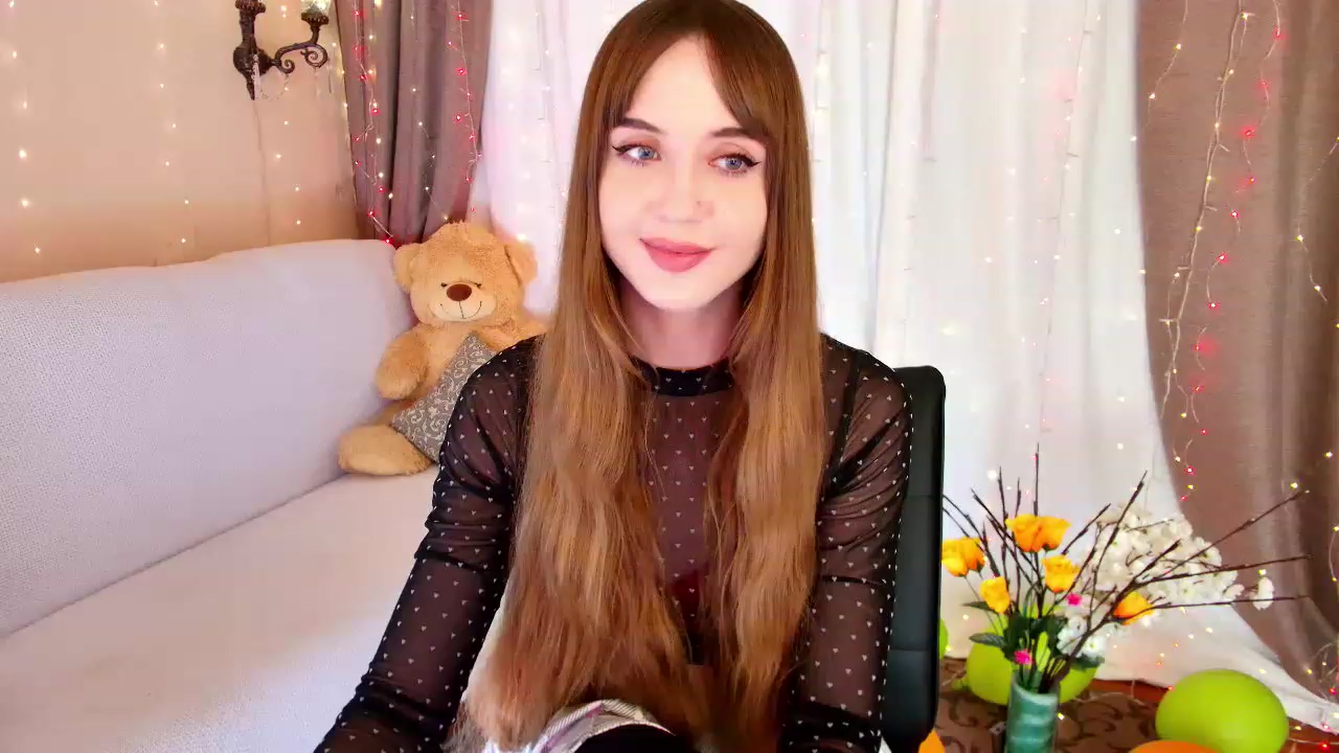 Gallery image thumbnail from Innocent_Soul's myfreecams stream on, 11/14/2022, 17:03 image 11 of 20