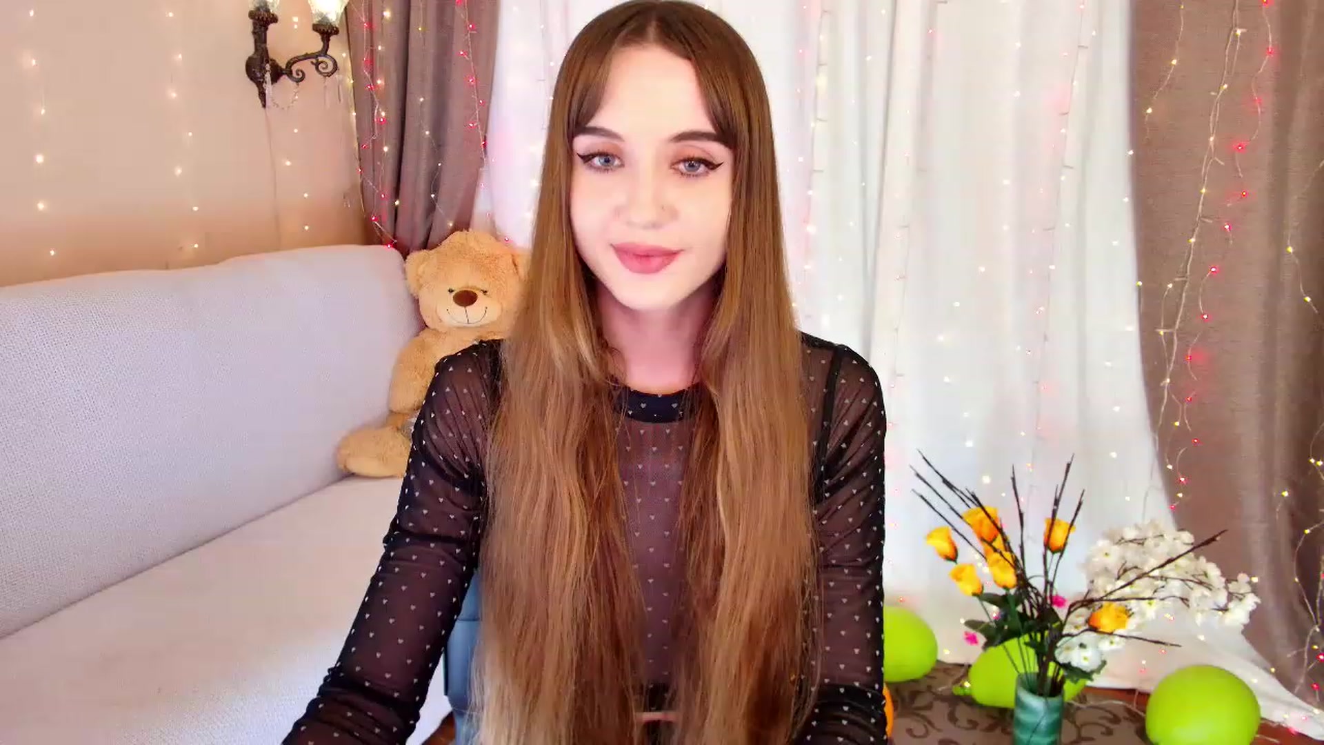 Gallery image thumbnail from Innocent_Soul's myfreecams stream on, 11/25/2022, 18:19 image 15 of 20