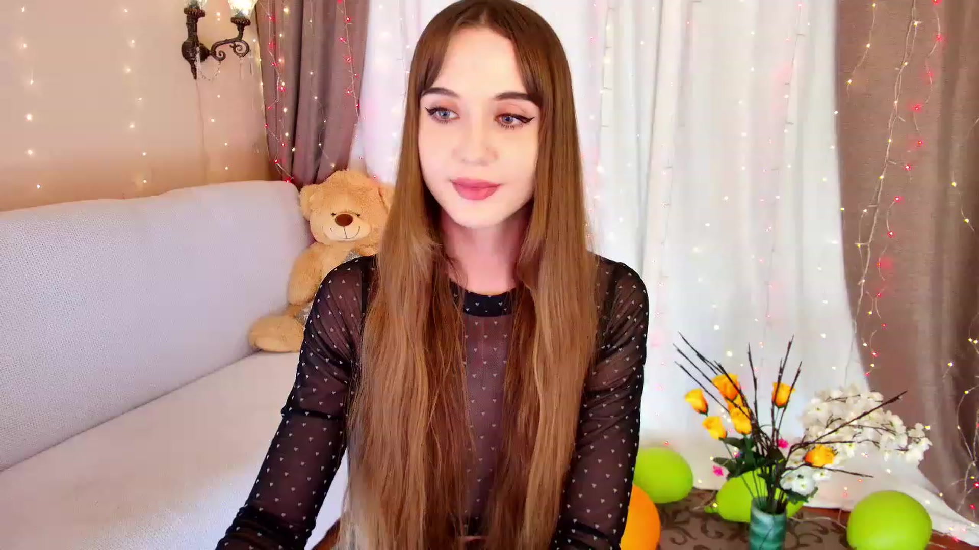 Gallery image thumbnail from Innocent_Soul's myfreecams stream on, 11/25/2022, 18:19 image 19 of 20