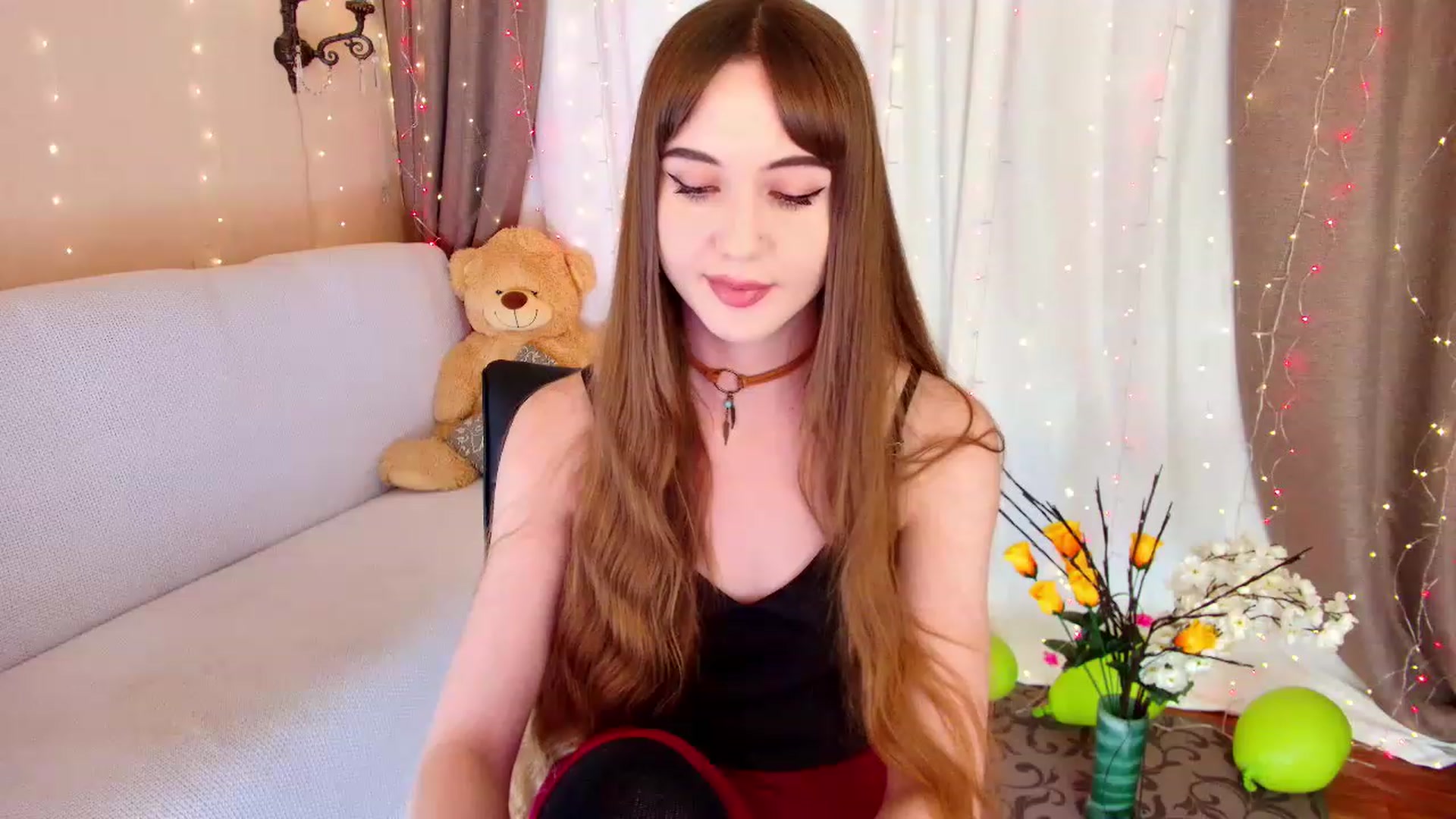 Gallery image thumbnail from Innocent_Soul's myfreecams stream on, 11/28/2022, 17:23 image 7 of 20