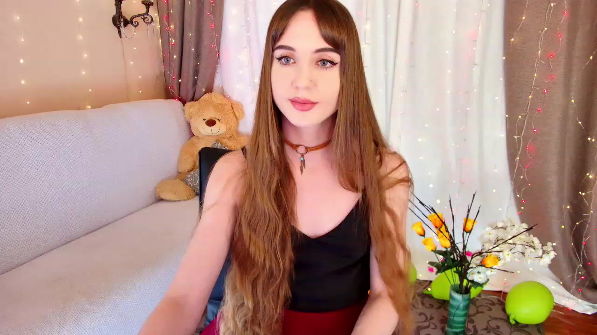 Gallery image thumbnail from Innocent_Soul's myfreecams stream on, 11/28/2022, 17:23 image 5 of 20