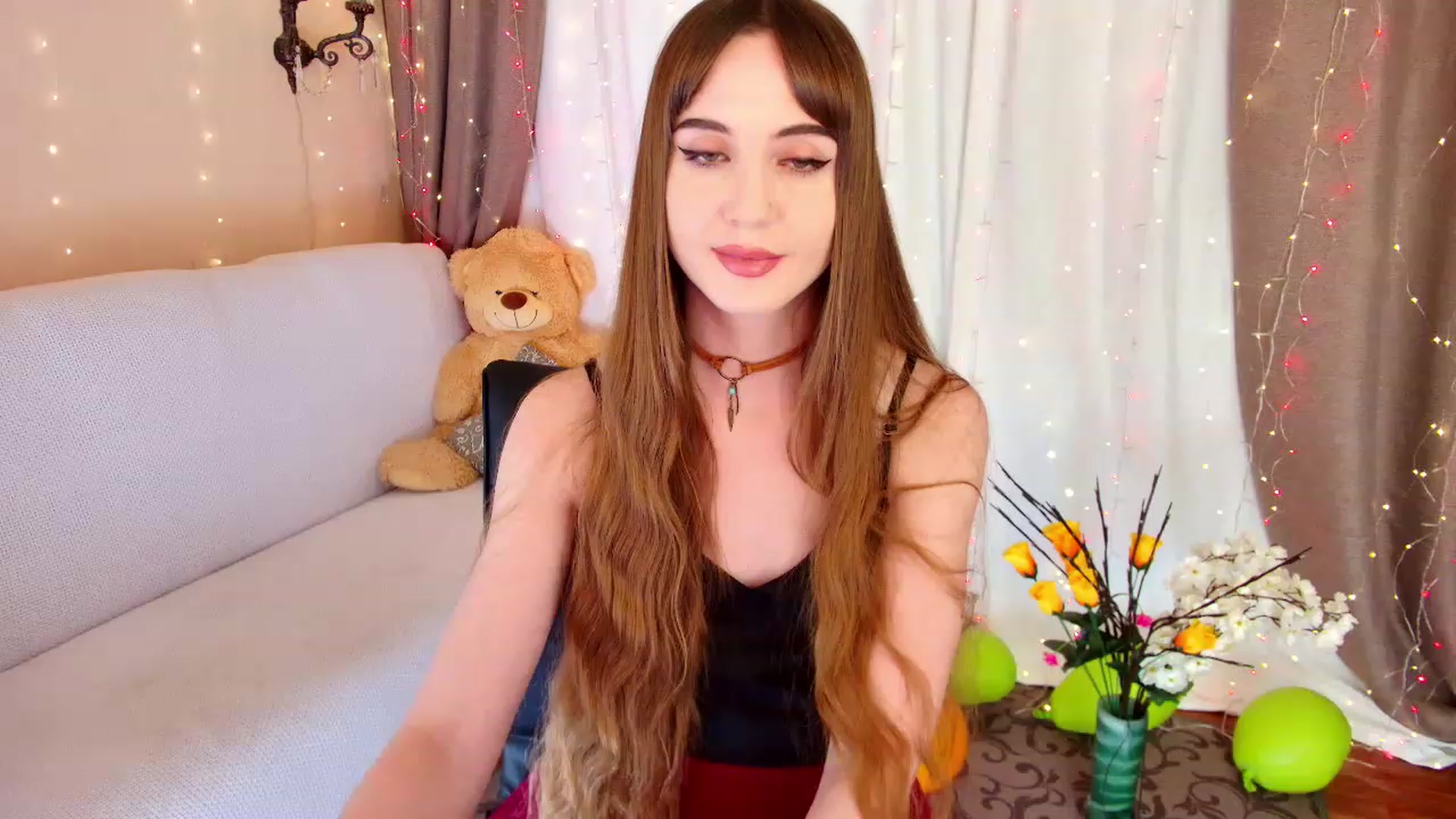 Gallery image thumbnail from Innocent_Soul's myfreecams stream on, 11/28/2022, 17:23 image 6 of 20