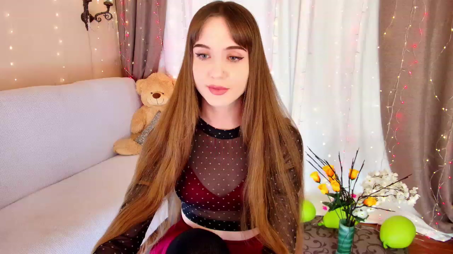 Gallery image thumbnail from Innocent_Soul's myfreecams stream on, 12/02/2022, 16:11 image 3 of 20