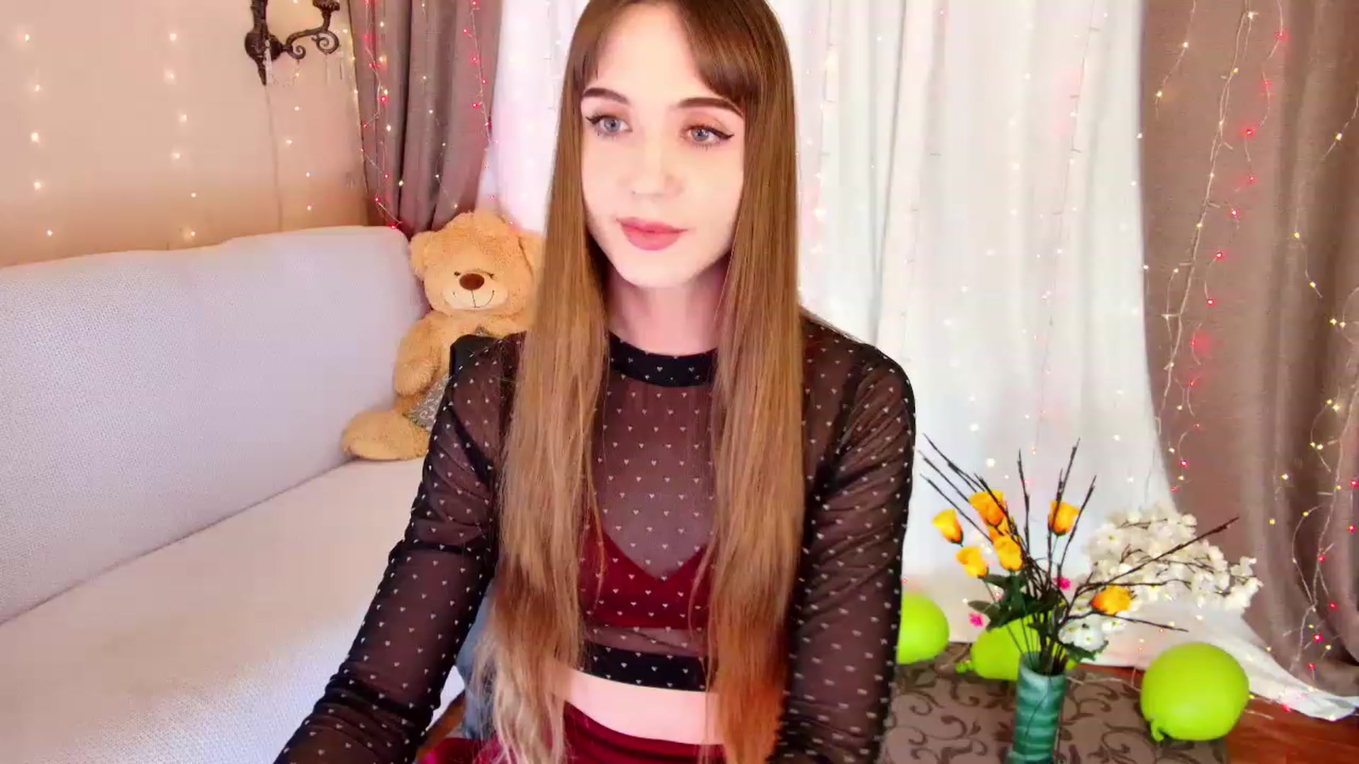 Gallery image thumbnail from Innocent_Soul's myfreecams stream on, 12/02/2022, 16:11 image 8 of 20