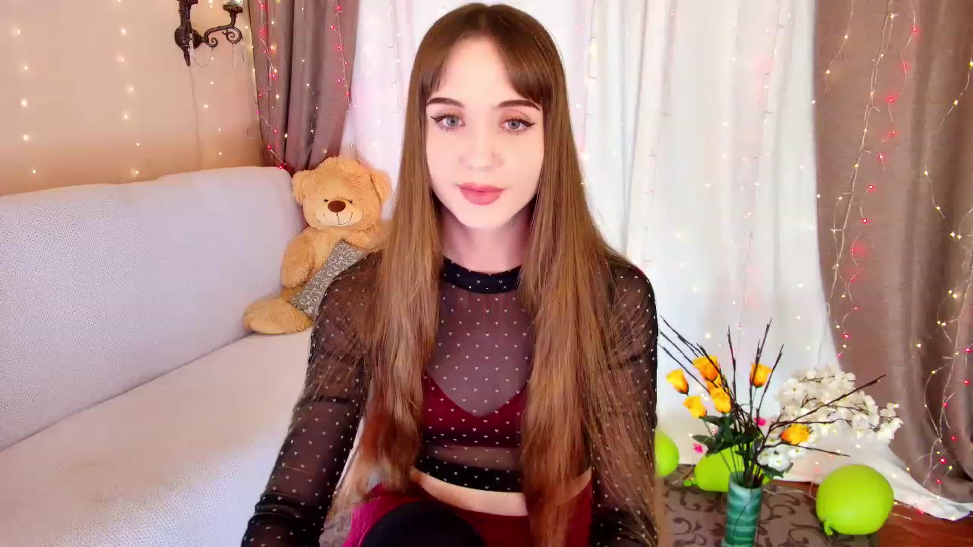 Gallery image thumbnail from Innocent_Soul's myfreecams stream on, 12/02/2022, 16:11 image 5 of 20