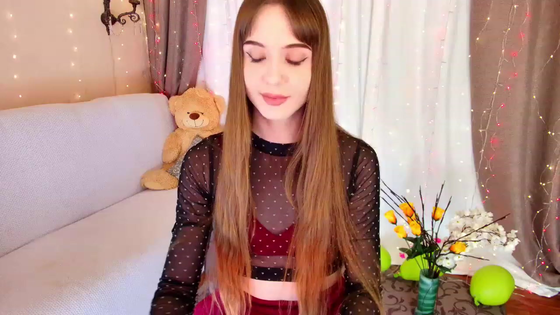 Gallery image thumbnail from Innocent_Soul's myfreecams stream on, 12/02/2022, 16:11 image 7 of 20