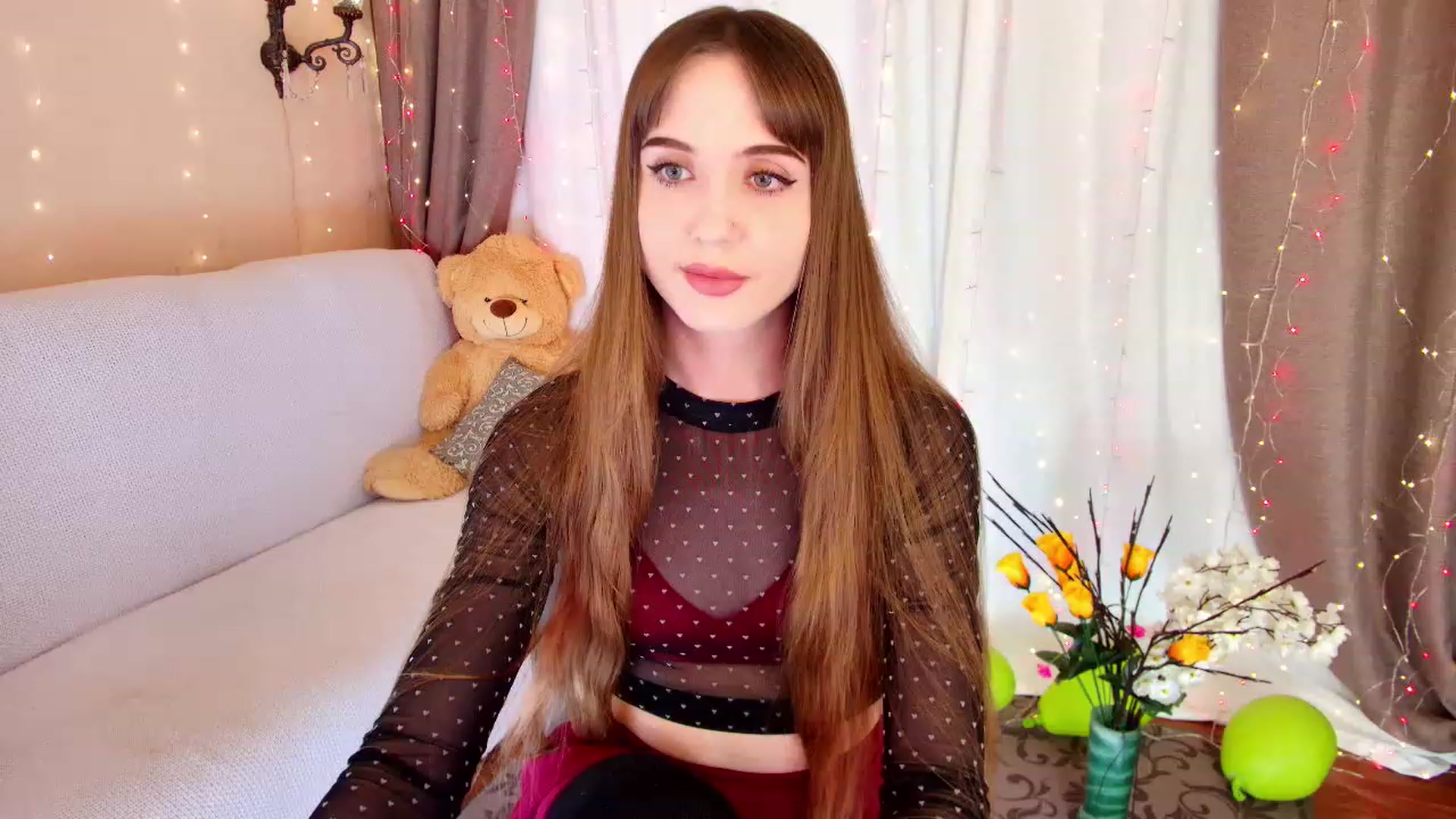 Gallery image thumbnail from Innocent_Soul's myfreecams stream on, 12/02/2022, 16:11 image 4 of 20