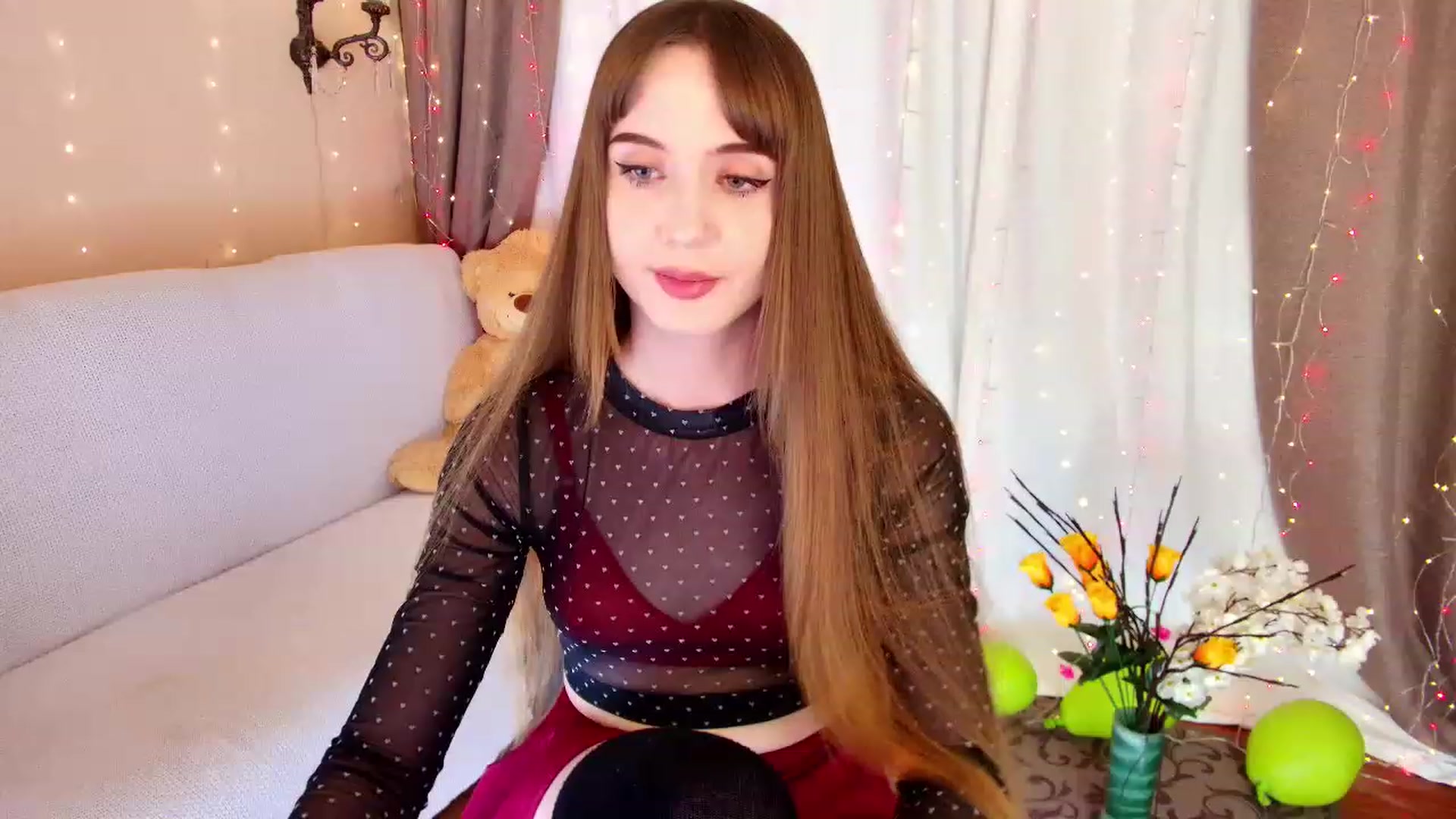 Gallery image thumbnail from Innocent_Soul's myfreecams stream on, 12/02/2022, 18:35 image 4 of 20
