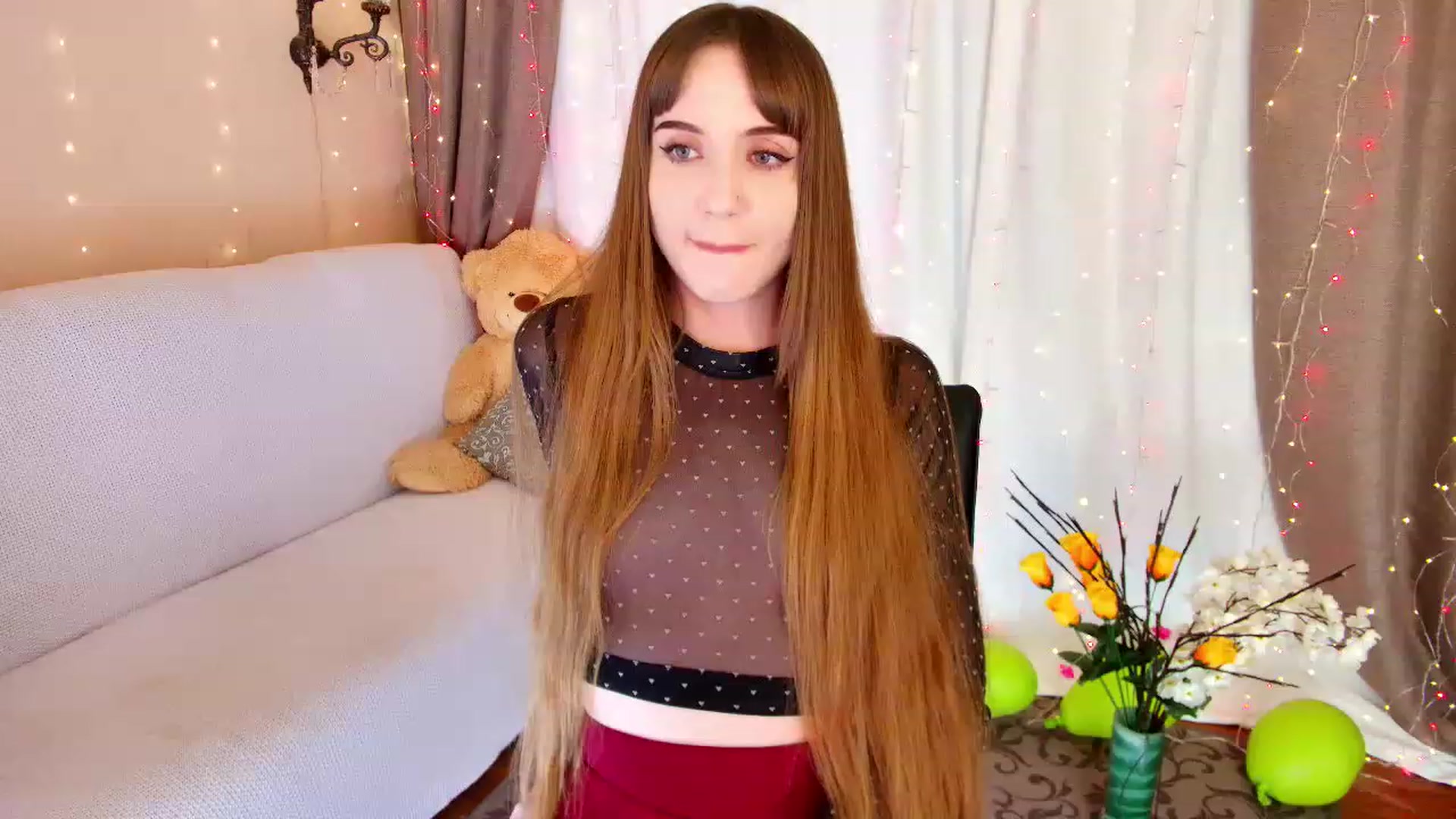Gallery image thumbnail from Innocent_Soul's myfreecams stream on, 12/02/2022, 18:35 image 10 of 20