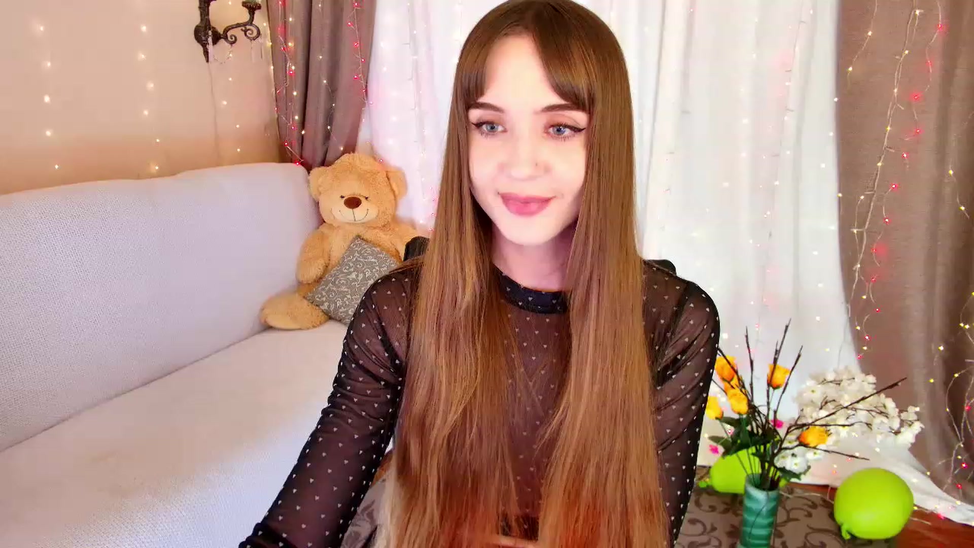 Gallery image thumbnail from Innocent_Soul's myfreecams stream on, 12/02/2022, 18:35 image 20 of 20