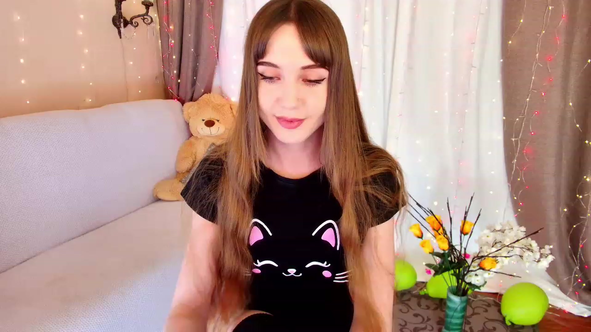 Gallery image thumbnail from Innocent_Soul's myfreecams stream on, 12/03/2022, 18:42 image 9 of 20