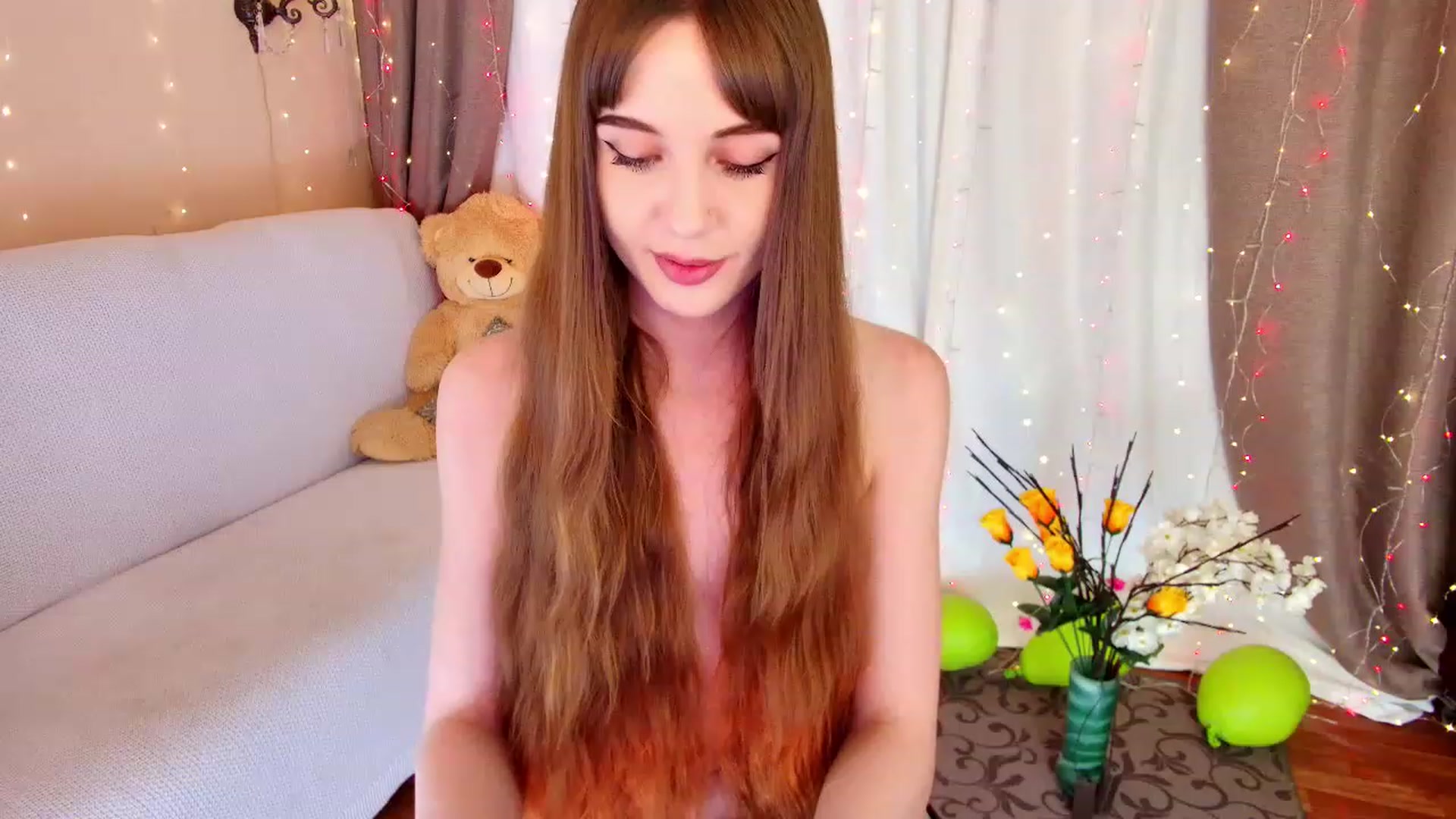 Gallery image thumbnail from Innocent_Soul's myfreecams stream on, 12/03/2022, 18:42 image 15 of 20