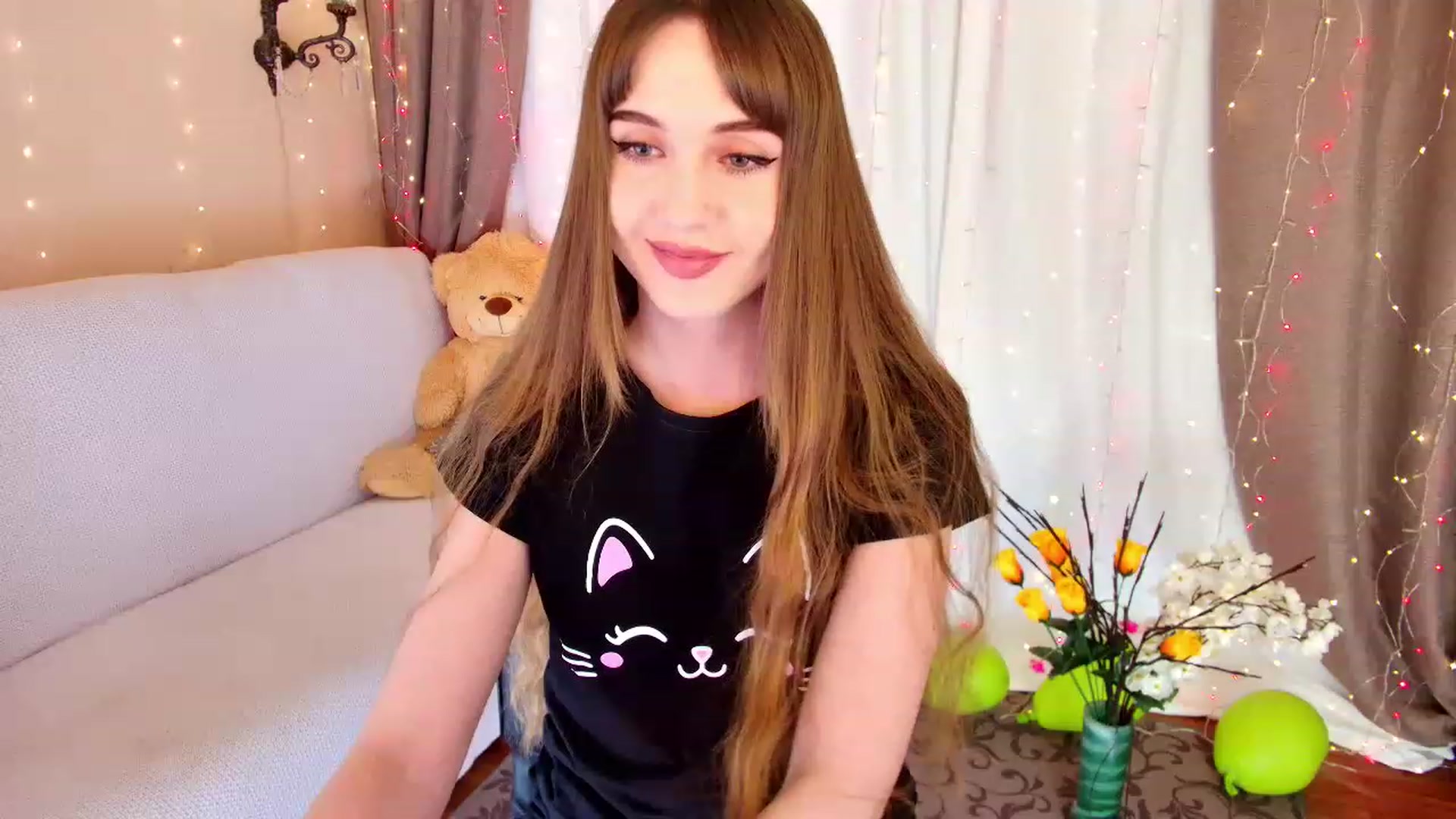 Gallery image thumbnail from Innocent_Soul's myfreecams stream on, 12/03/2022, 18:42 image 5 of 20