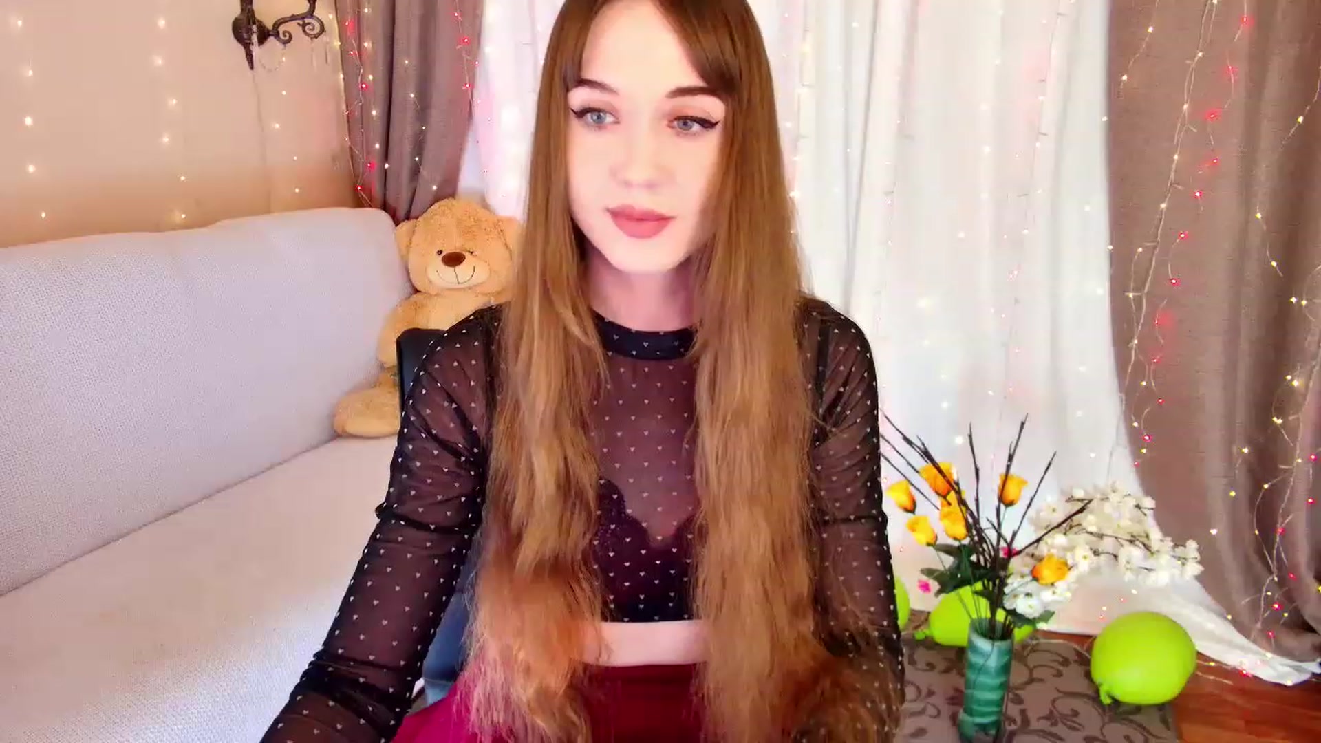 Gallery image thumbnail from Innocent_Soul's myfreecams stream on, 12/06/2022, 15:04 image 7 of 20