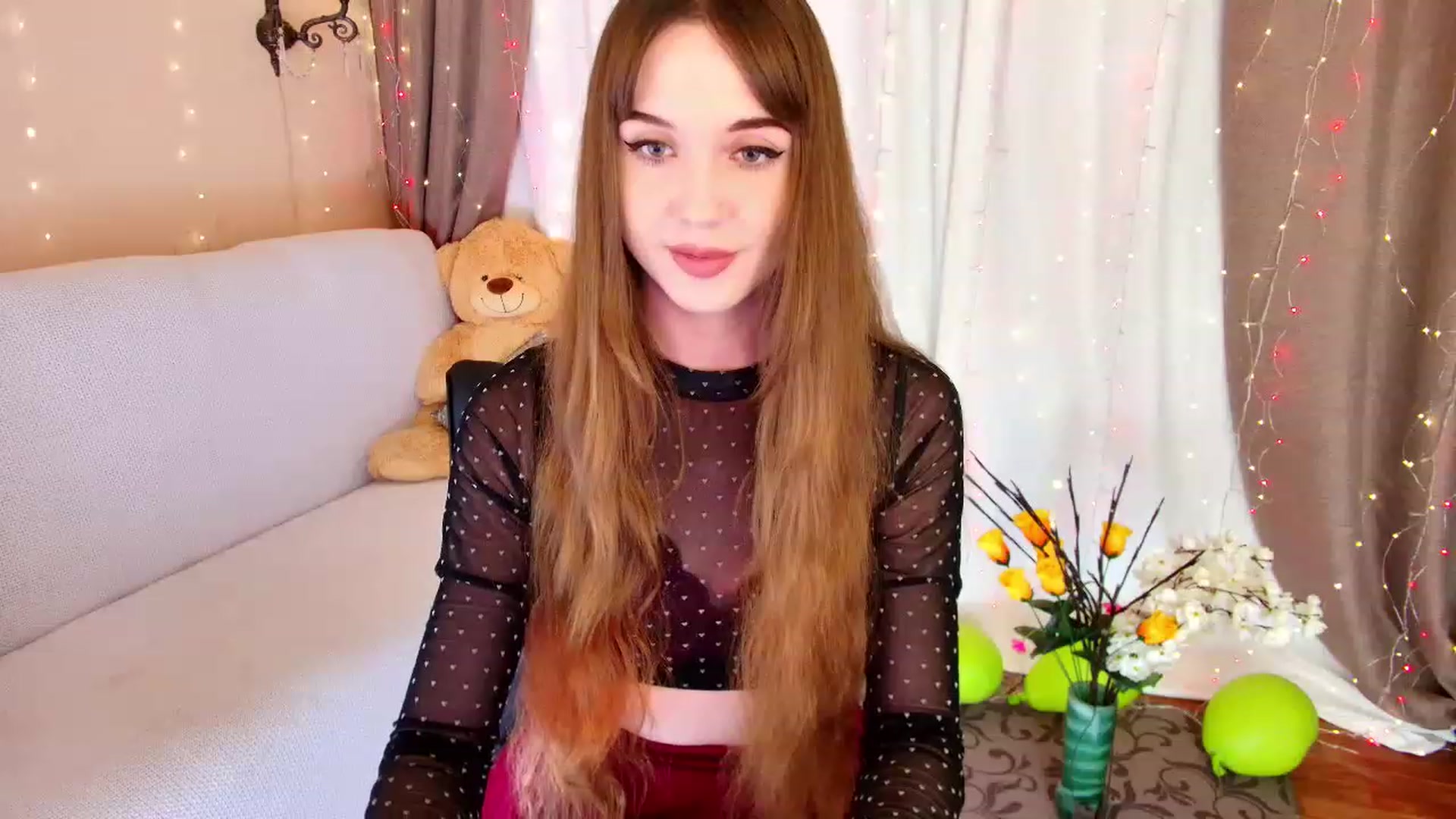 Gallery image thumbnail from Innocent_Soul's myfreecams stream on, 12/06/2022, 15:04 image 16 of 20