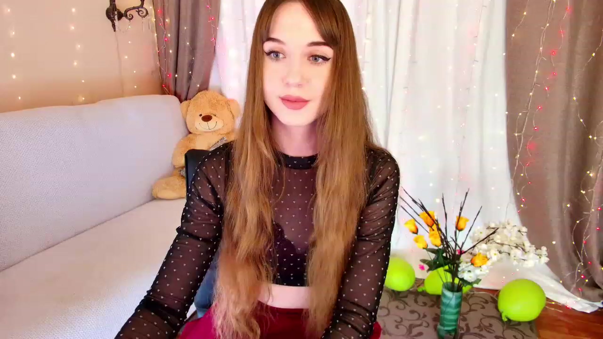 Gallery image thumbnail from Innocent_Soul's myfreecams stream on, 12/06/2022, 15:04 image 15 of 20