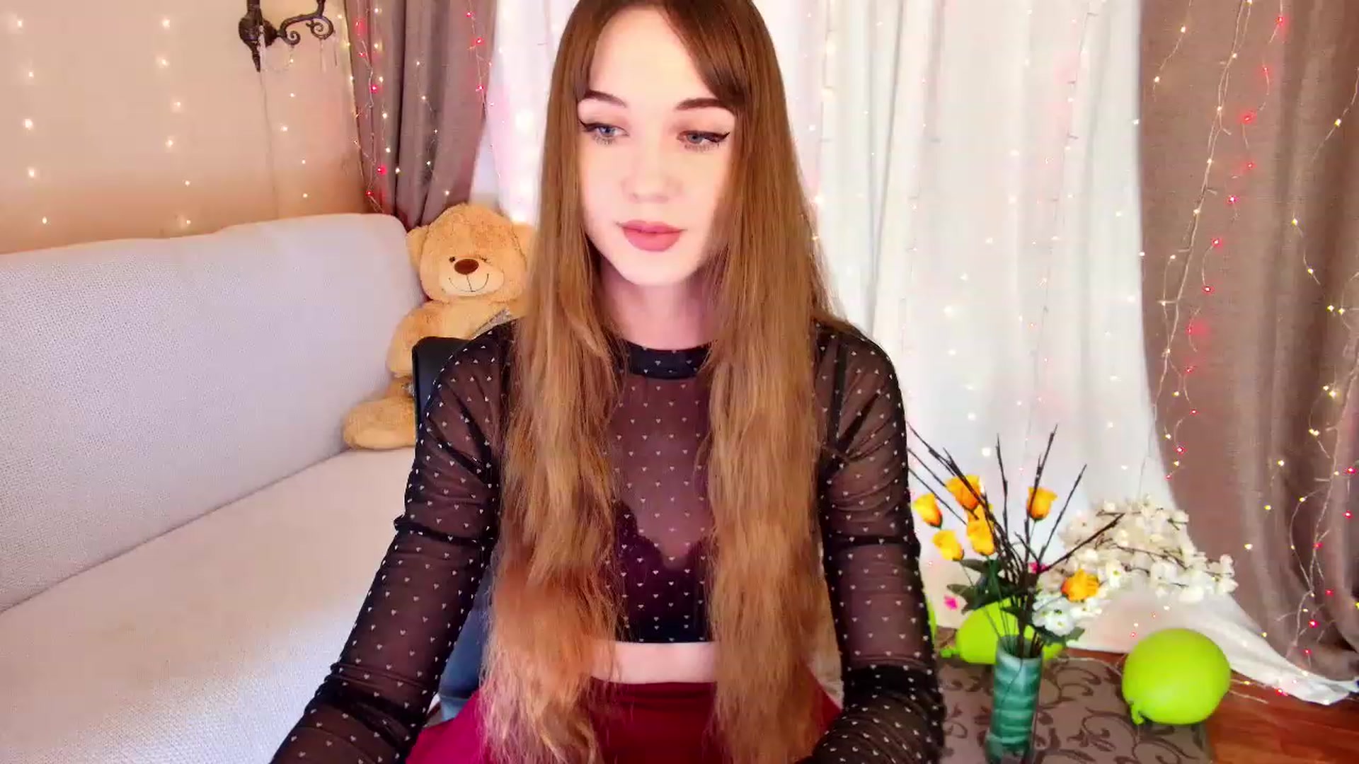 Gallery image thumbnail from Innocent_Soul's myfreecams stream on, 12/06/2022, 15:04 image 10 of 20