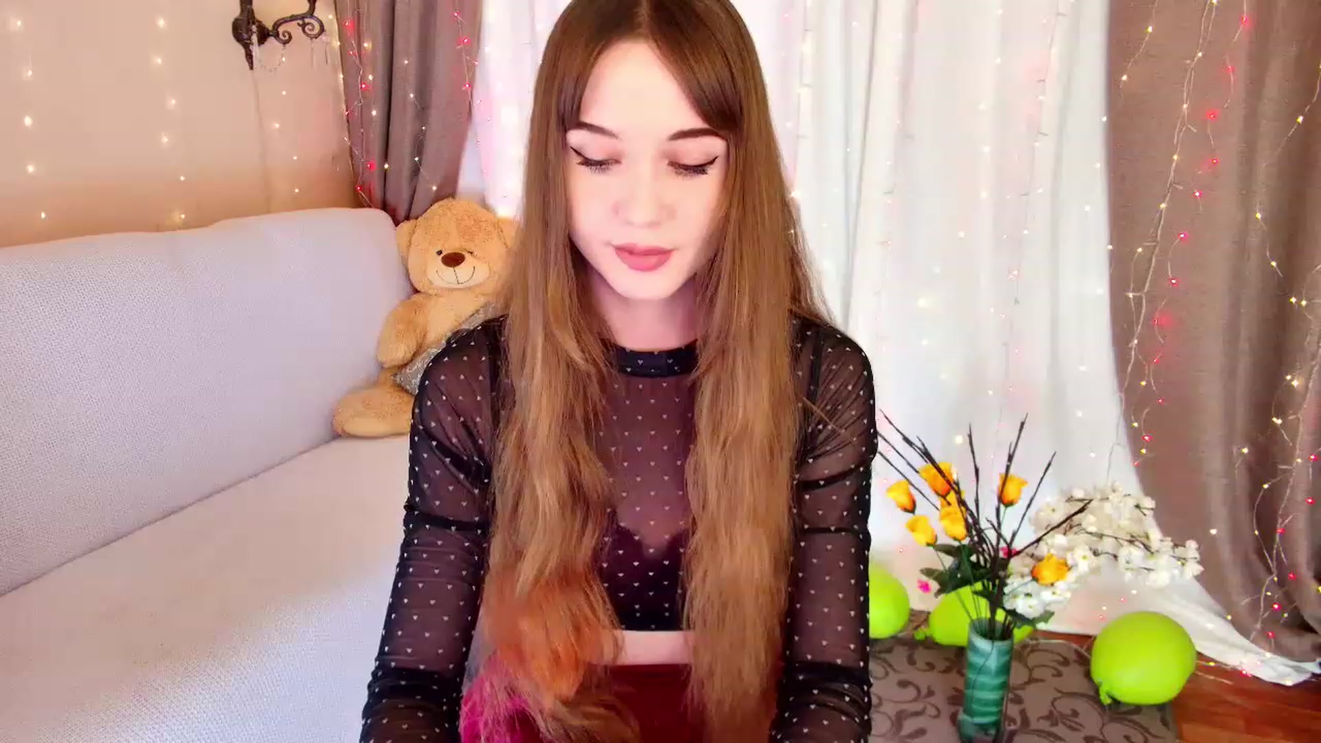 Gallery image thumbnail from Innocent_Soul's myfreecams stream on, 12/06/2022, 15:04 image 6 of 20