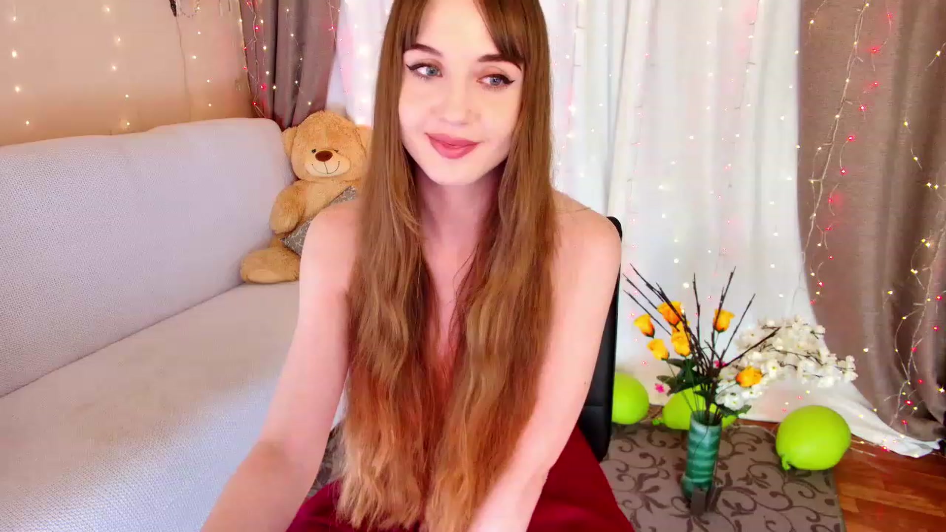 Gallery image thumbnail from Innocent_Soul's myfreecams stream on, 12/06/2022, 17:23 image 17 of 20