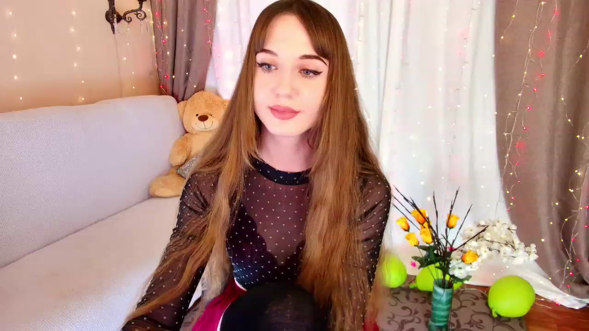 Gallery image thumbnail from Innocent_Soul's myfreecams stream on, 12/06/2022, 19:54 image 7 of 20