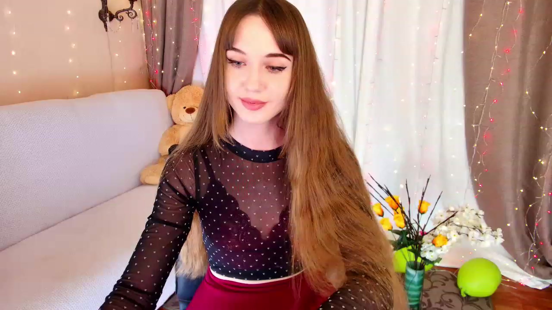 Gallery image thumbnail from Innocent_Soul's myfreecams stream on, 12/06/2022, 19:54 image 5 of 20