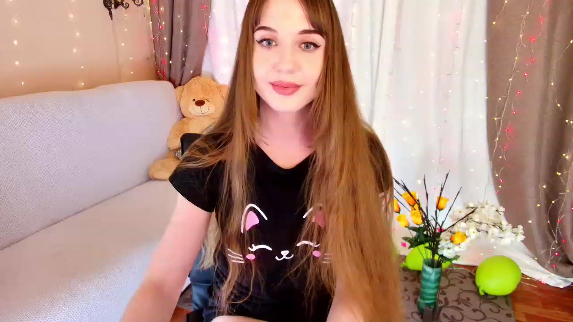 Gallery image thumbnail from Innocent_Soul's myfreecams stream on, 12/06/2022, 20:19 image 19 of 20