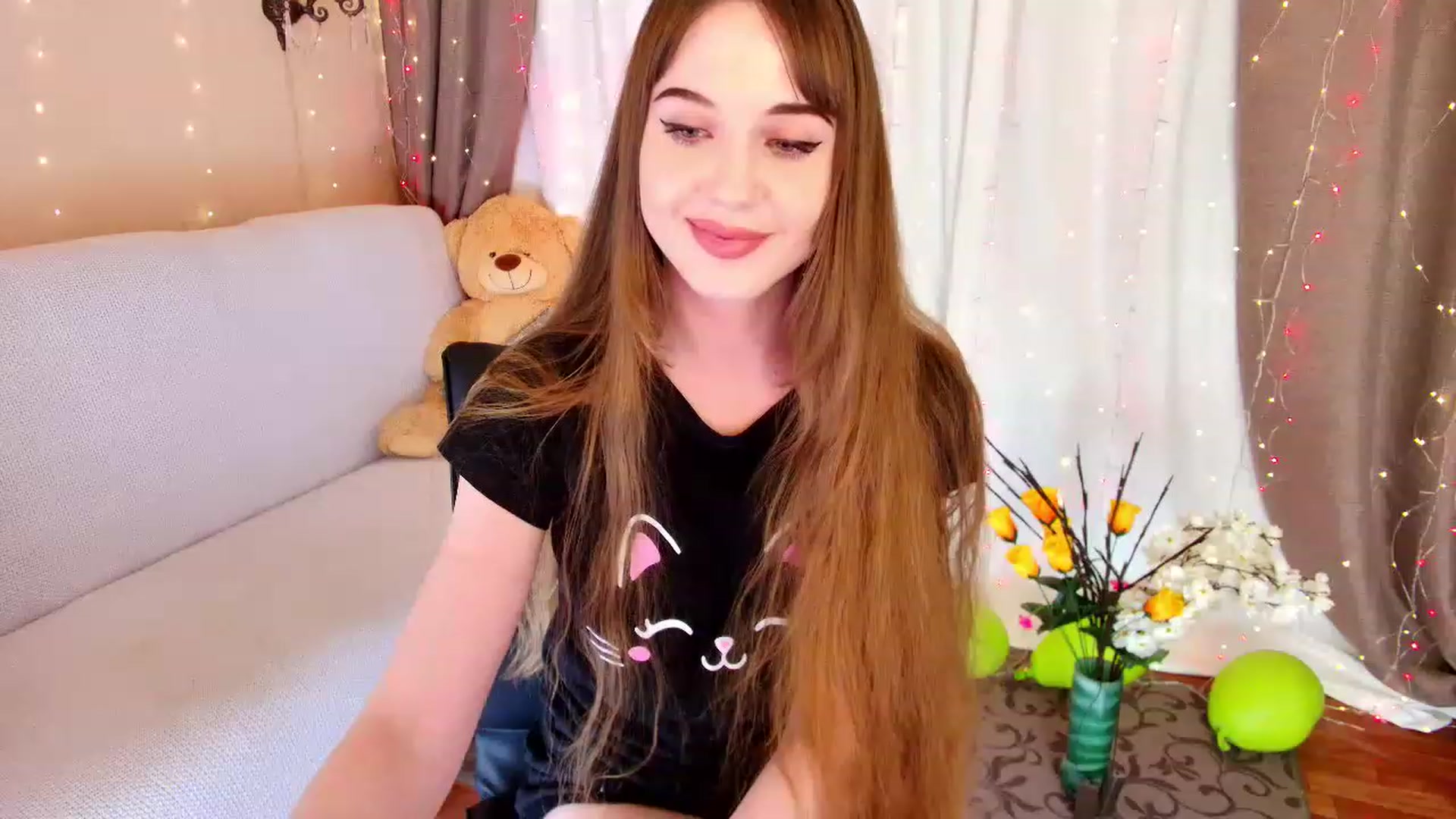 Gallery image thumbnail from Innocent_Soul's myfreecams stream on, 12/06/2022, 20:19 image 17 of 20