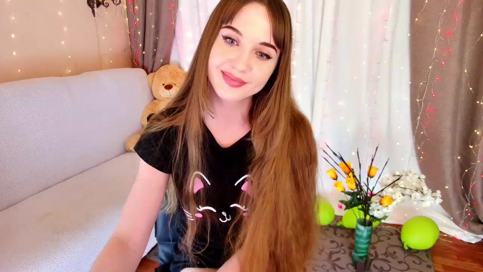 Gallery image thumbnail from Innocent_Soul's myfreecams stream on, 12/06/2022, 20:19 image 14 of 20
