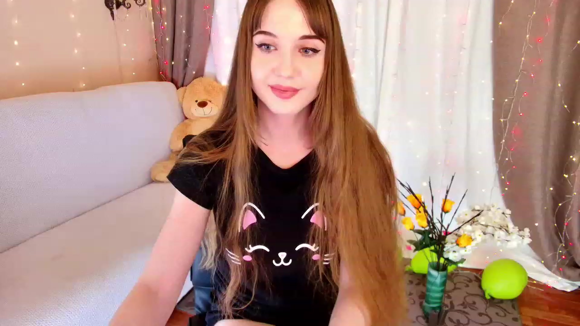 Gallery image thumbnail from Innocent_Soul's myfreecams stream on, 12/06/2022, 20:19 image 15 of 20