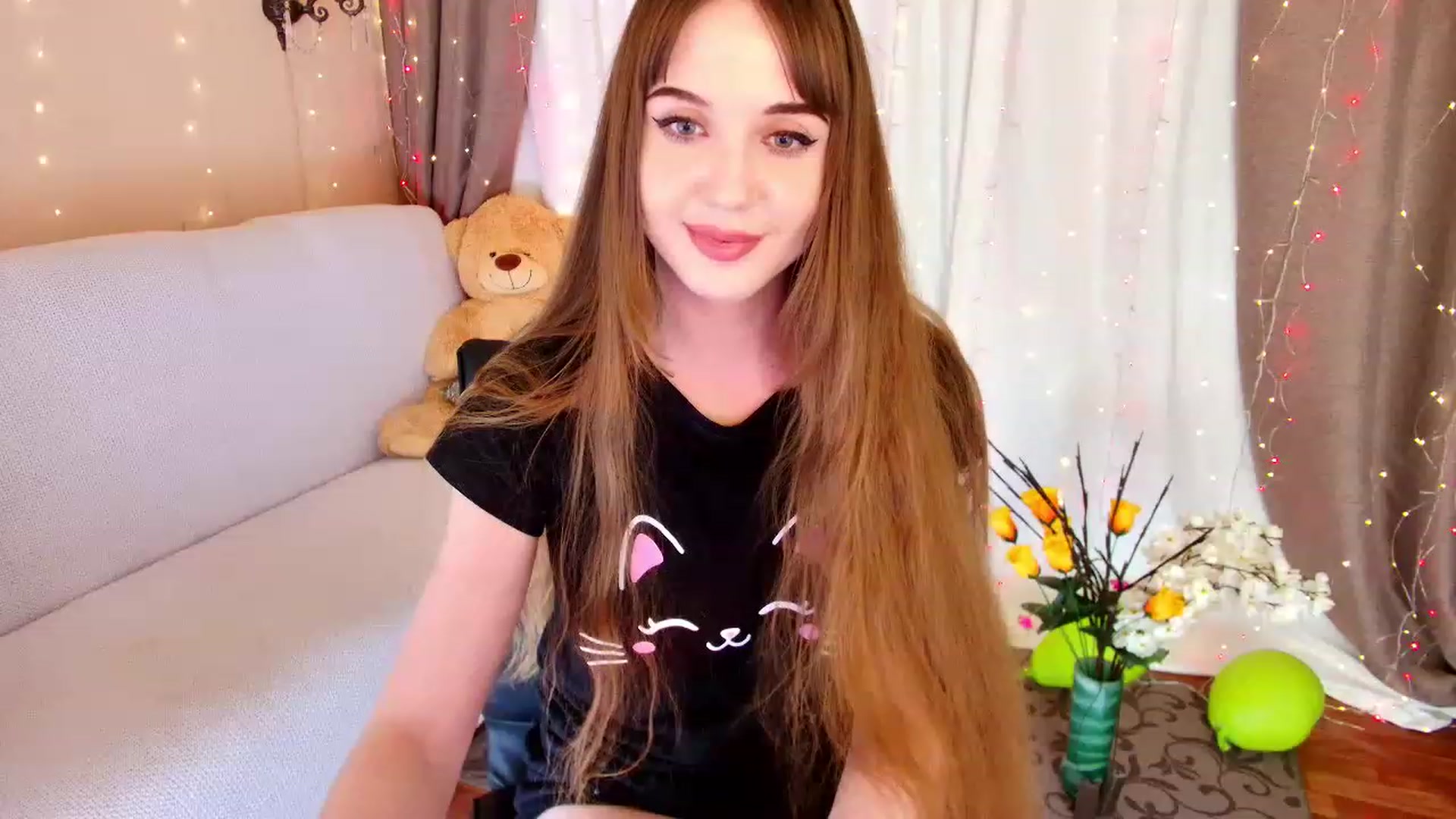 Gallery image thumbnail from Innocent_Soul's myfreecams stream on, 12/06/2022, 20:19 image 18 of 20