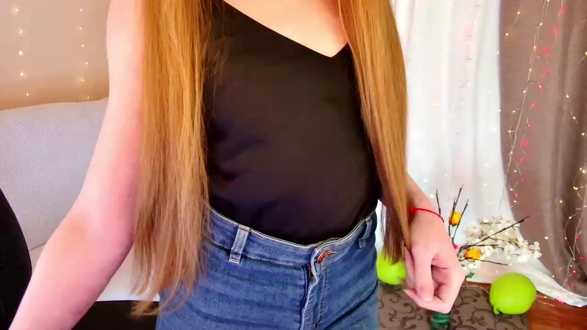 Gallery image thumbnail from Innocent_Soul's myfreecams stream on, 12/07/2022, 15:41 image 8 of 20
