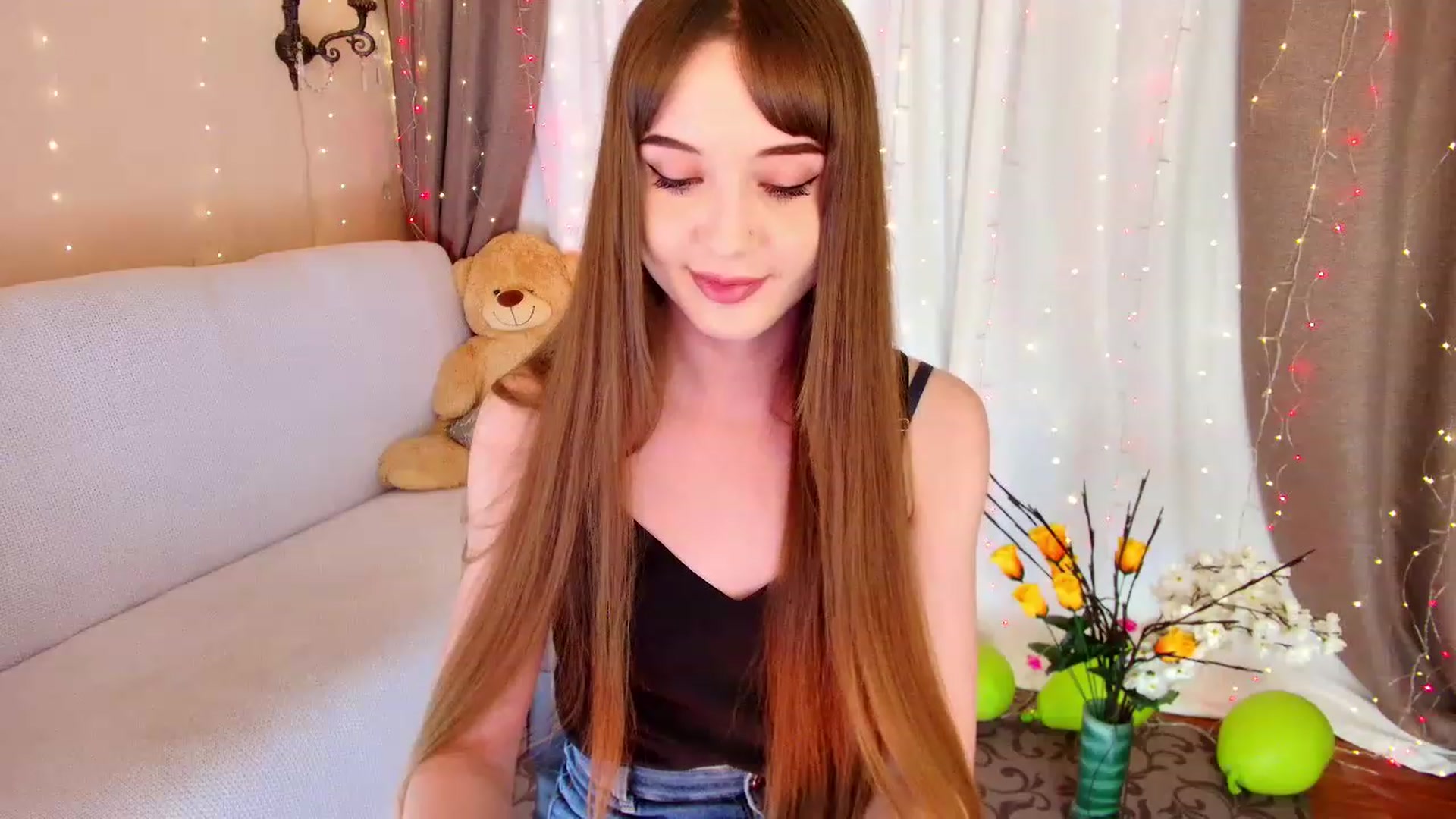 Gallery image thumbnail from Innocent_Soul's myfreecams stream on, 12/07/2022, 17:02 image 20 of 20