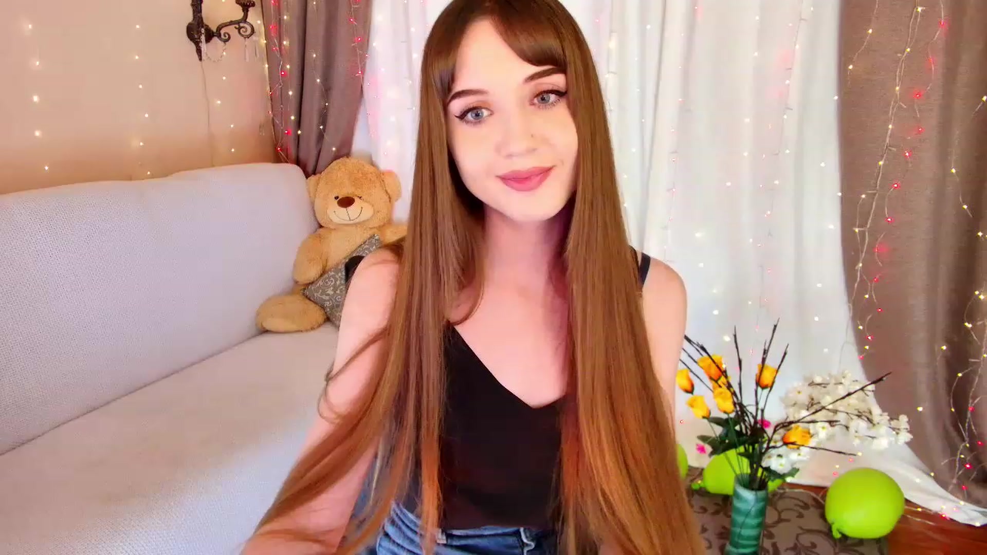 Gallery image thumbnail from Innocent_Soul's myfreecams stream on, 12/07/2022, 18:41 image 2 of 20