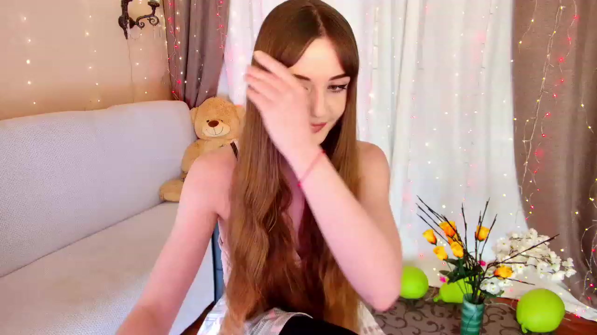 Gallery image thumbnail from Innocent_Soul's myfreecams stream on, 12/09/2022, 20:14 image 1 of 20