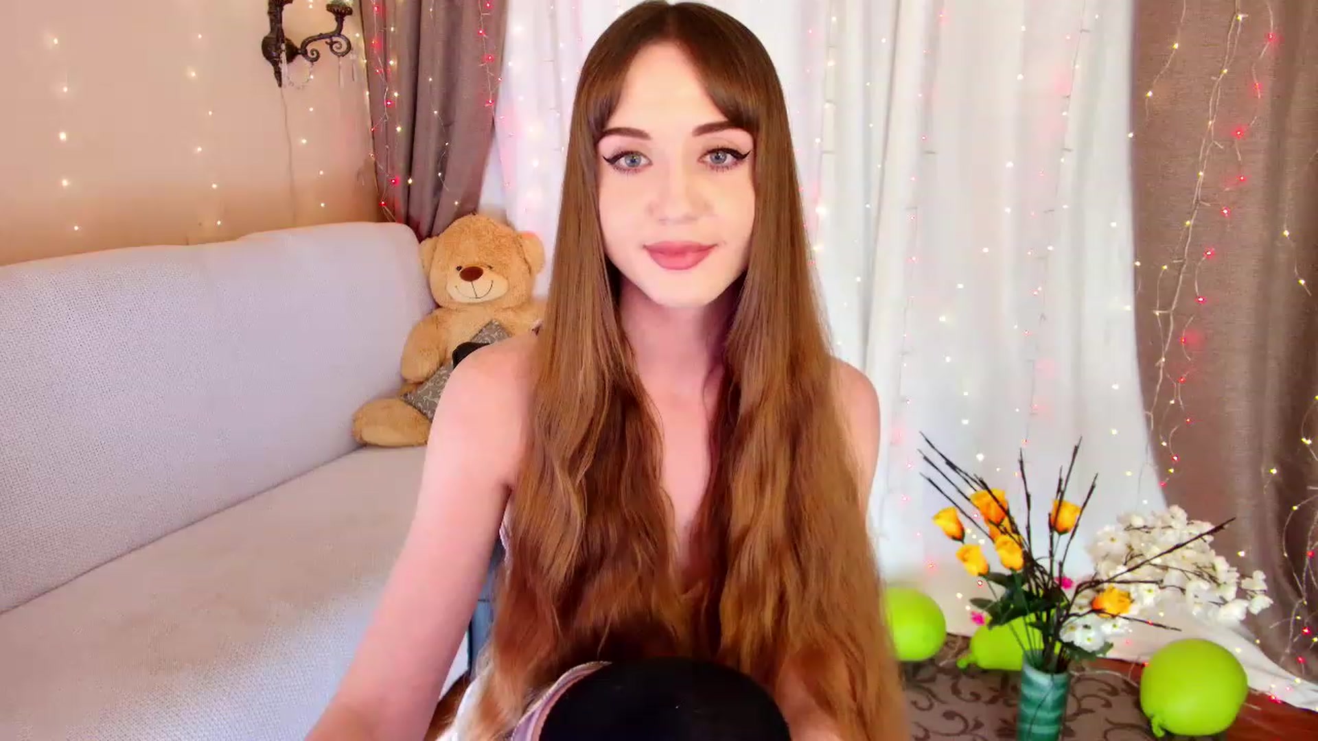 Gallery image thumbnail from Innocent_Soul's myfreecams stream on, 12/09/2022, 20:14 image 9 of 20