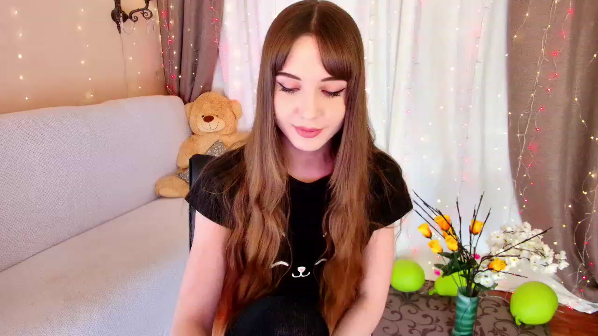 Gallery image thumbnail from Innocent_Soul's myfreecams stream on, 12/10/2022, 15:44 image 11 of 20