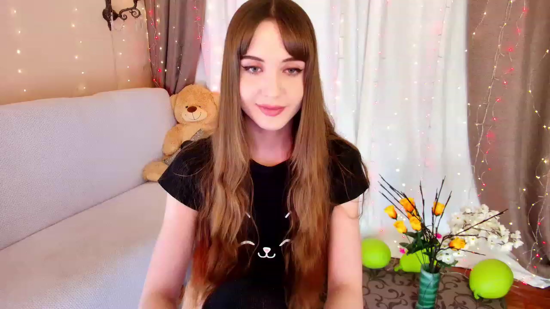 Gallery image thumbnail from Innocent_Soul's myfreecams stream on, 12/10/2022, 15:44 image 14 of 20