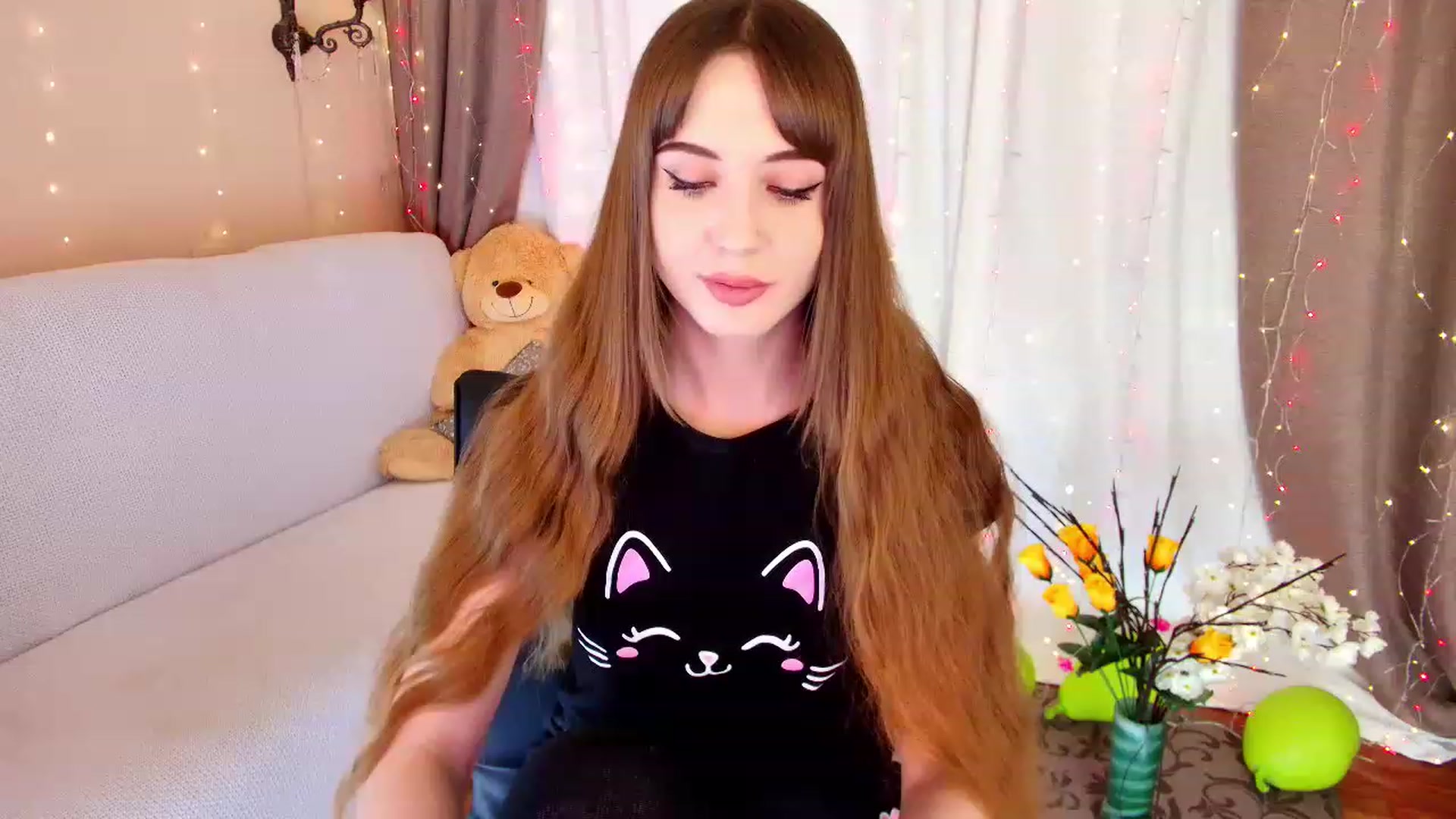 Gallery image thumbnail from Innocent_Soul's myfreecams stream on, 12/10/2022, 16:14 image 7 of 20