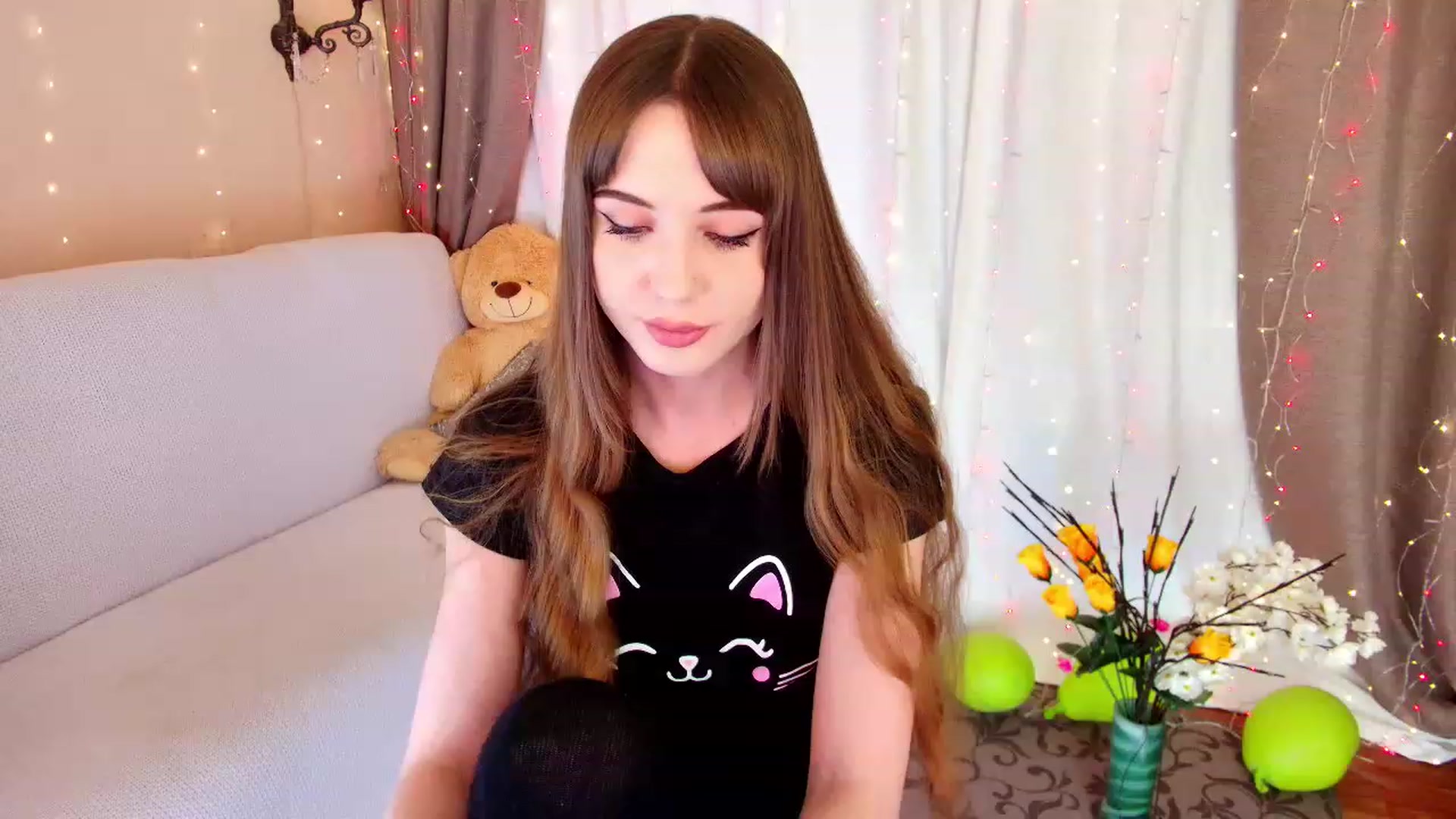 Gallery image thumbnail from Innocent_Soul's myfreecams stream on, 12/10/2022, 16:14 image 20 of 20