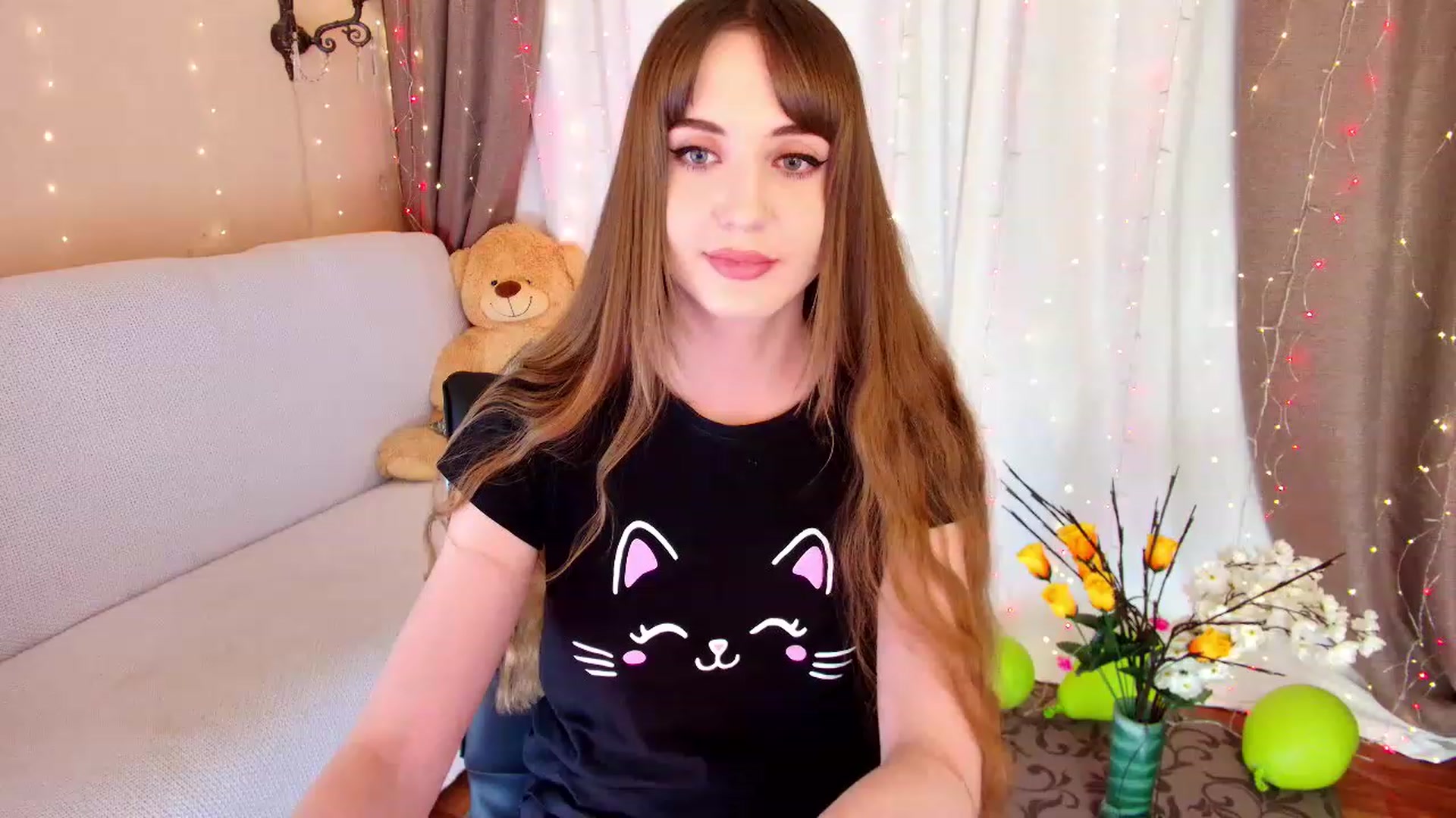 Gallery image thumbnail from Innocent_Soul's myfreecams stream on, 12/10/2022, 18:03 image 3 of 20