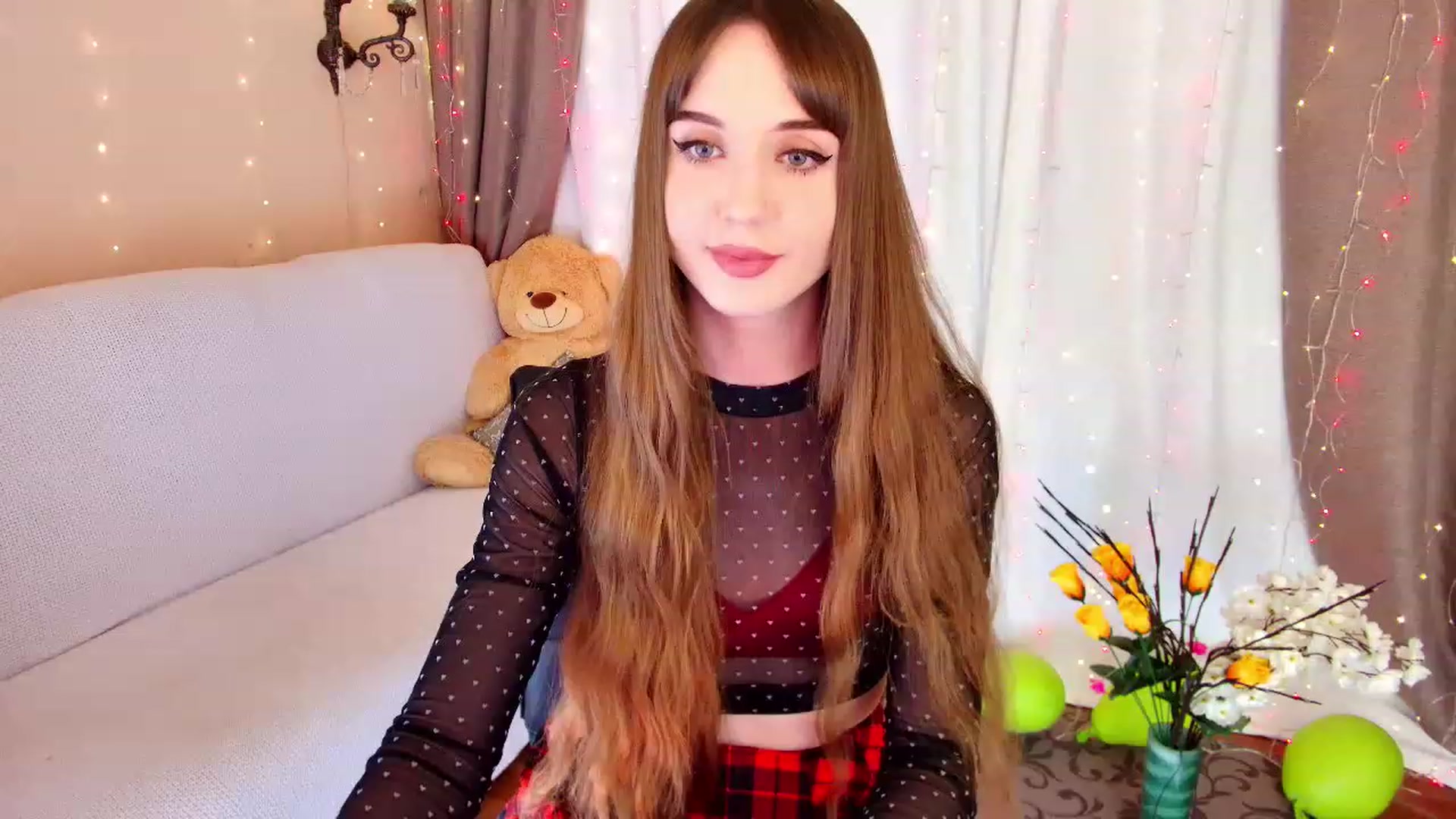 Gallery image thumbnail from Innocent_Soul's myfreecams stream on, 12/12/2022, 16:22 image 20 of 20