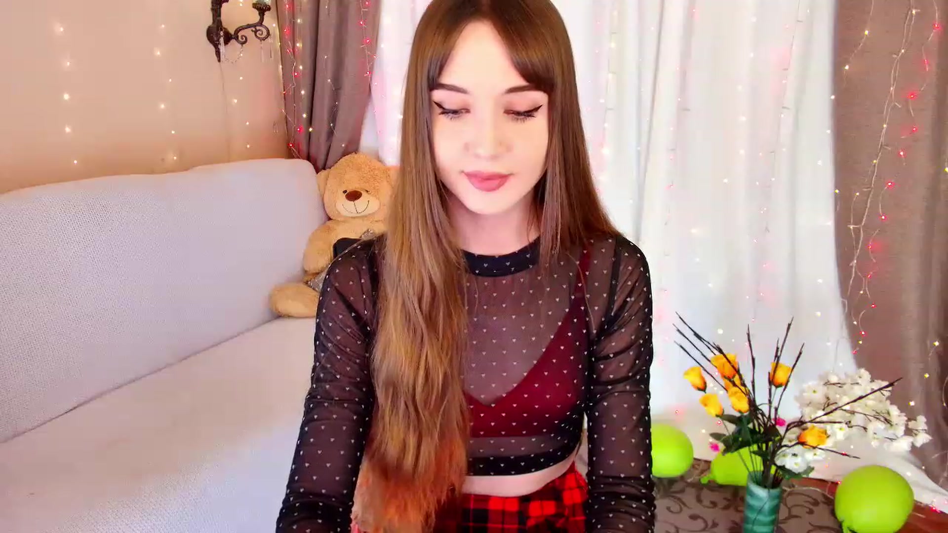 Gallery image thumbnail from Innocent_Soul's myfreecams stream on, 12/12/2022, 16:22 image 16 of 20
