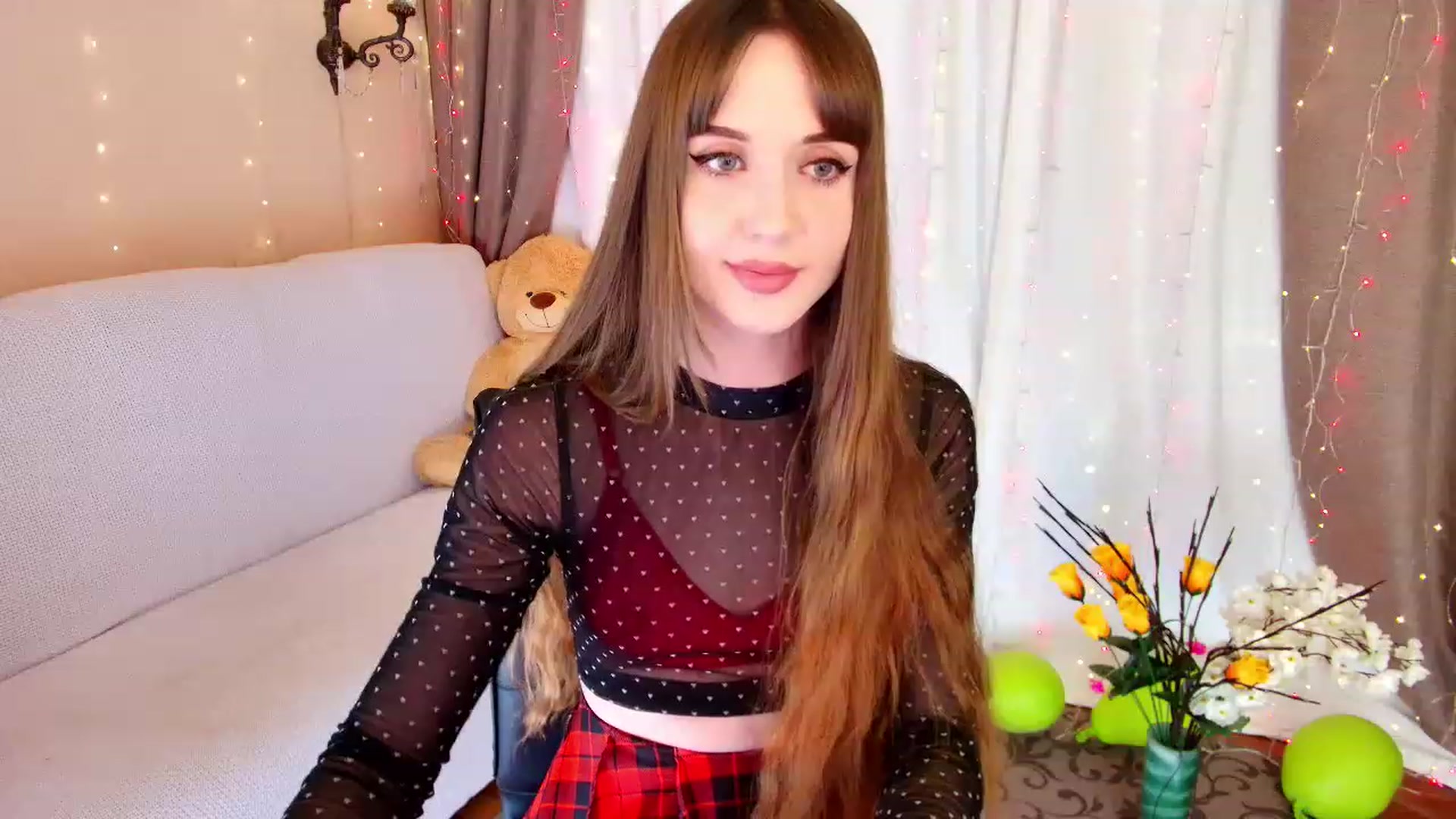 Gallery image thumbnail from Innocent_Soul's myfreecams stream on, 12/12/2022, 17:18 image 4 of 20