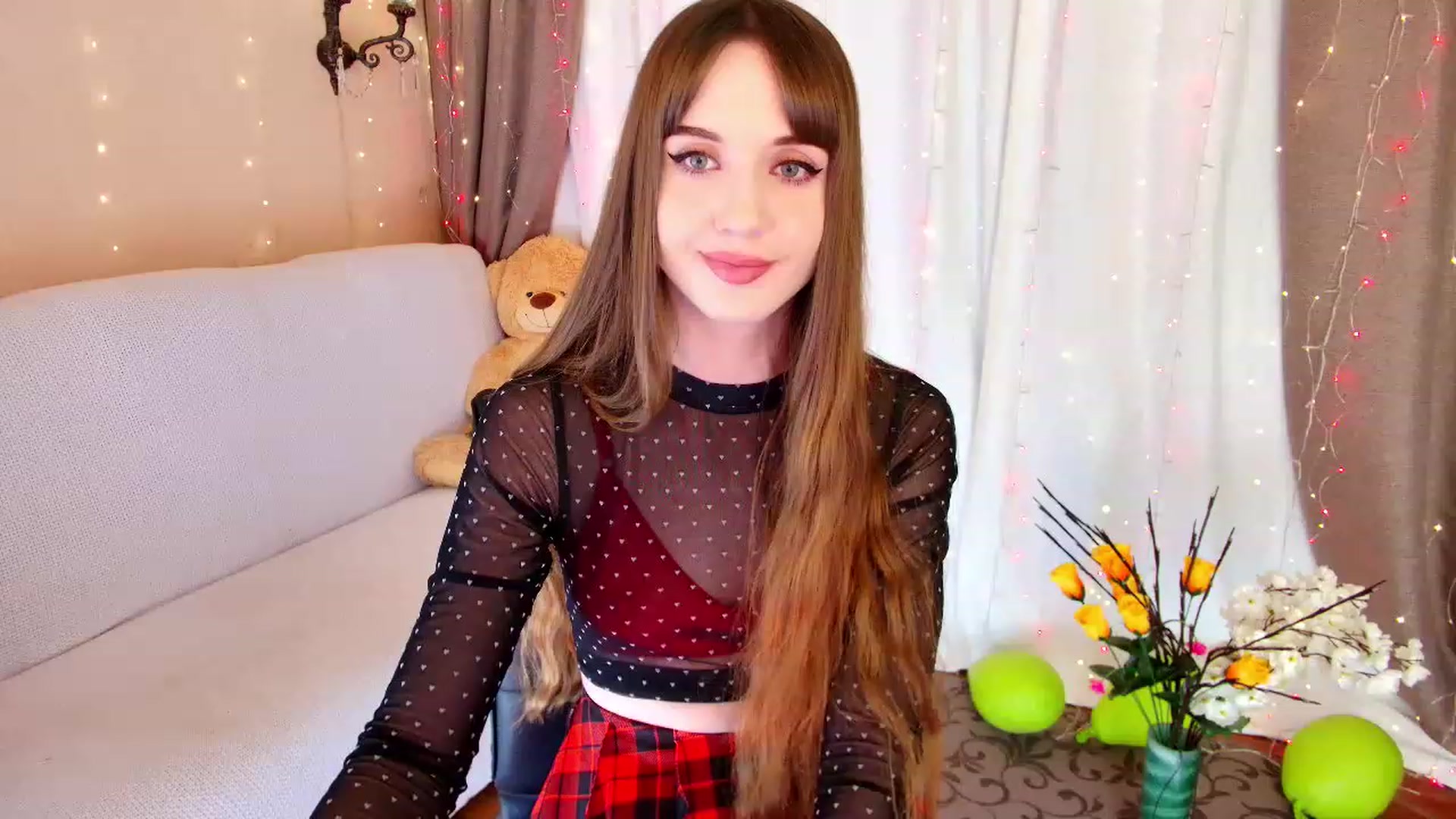 Gallery image thumbnail from Innocent_Soul's myfreecams stream on, 12/12/2022, 17:18 image 15 of 20