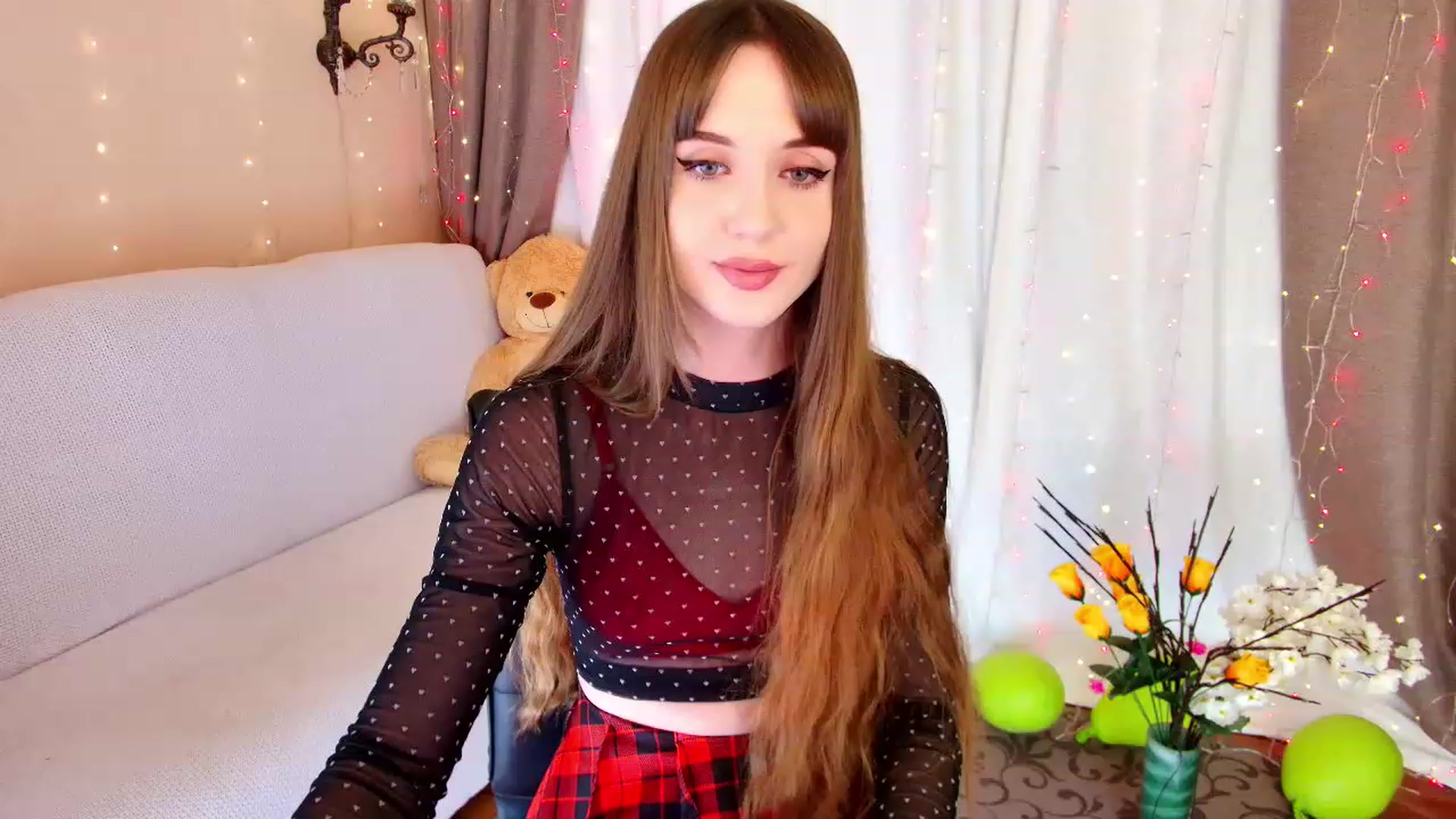 Gallery image thumbnail from Innocent_Soul's myfreecams stream on, 12/12/2022, 17:18 image 3 of 20