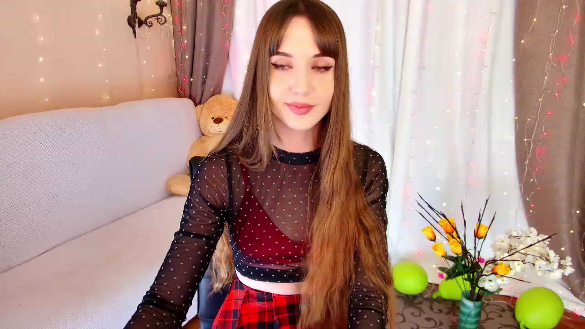 Gallery image thumbnail from Innocent_Soul's myfreecams stream on, 12/12/2022, 17:18 image 9 of 20